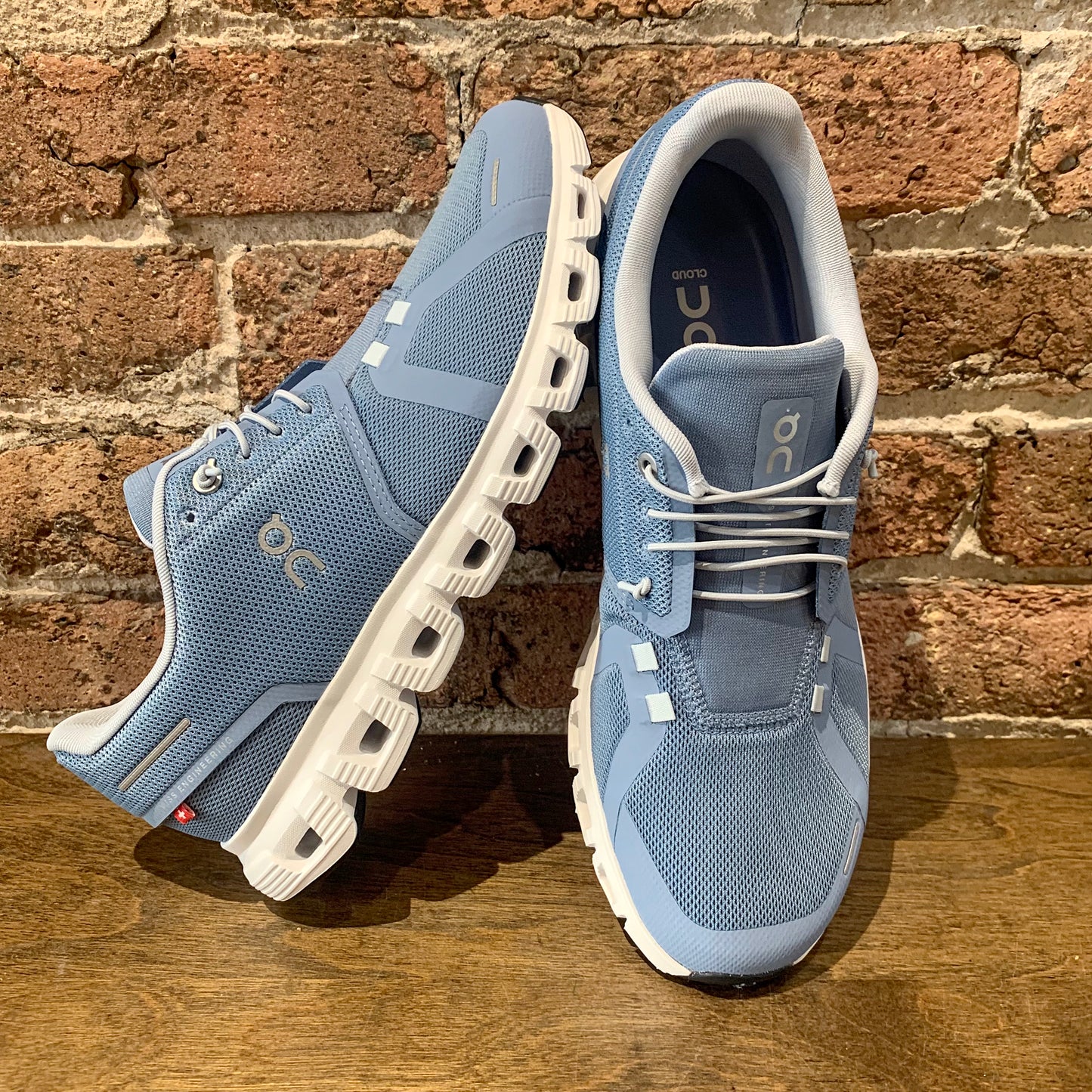 Cloud 6 Men's Chambray | White