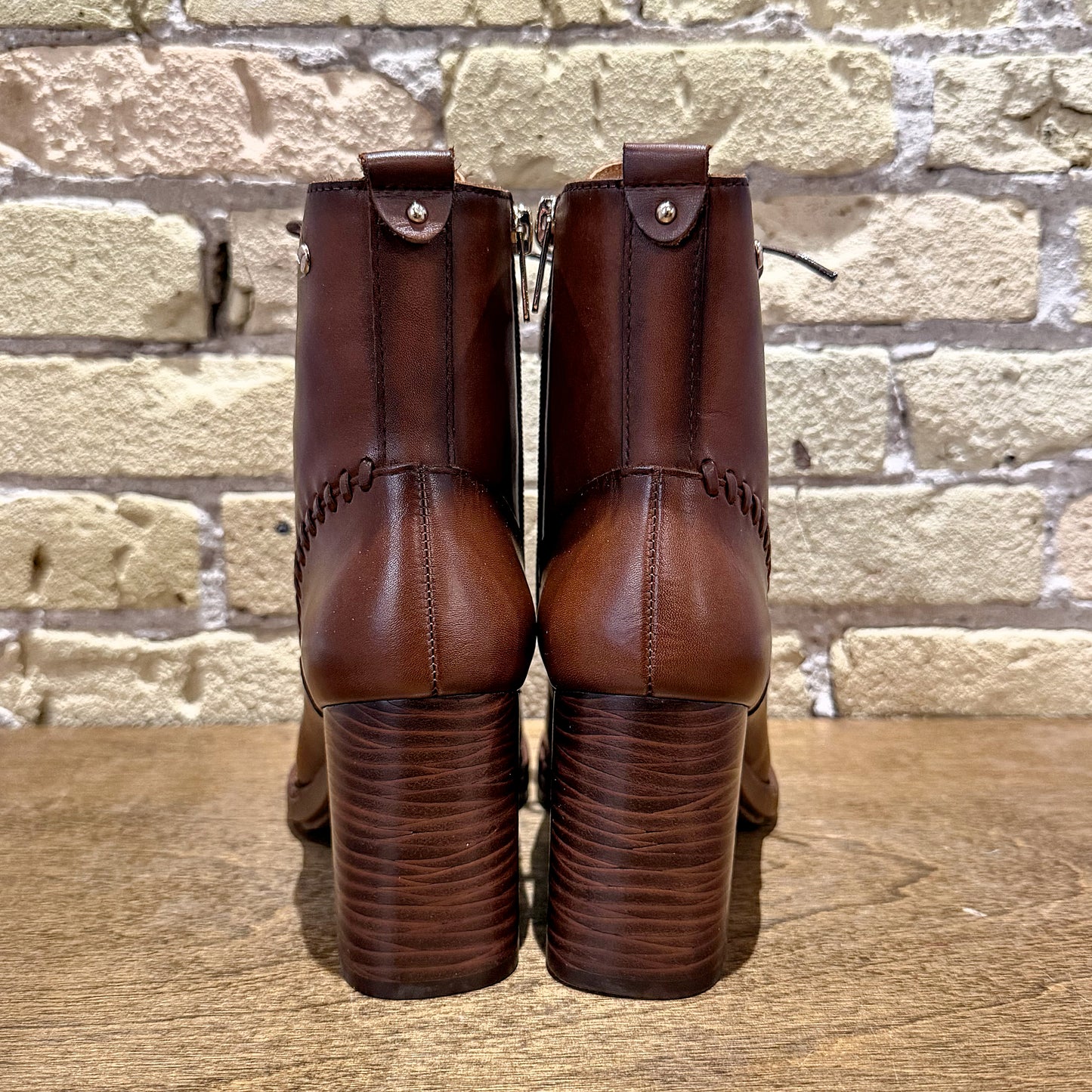 Pikolinos Palencia Laceup Boot