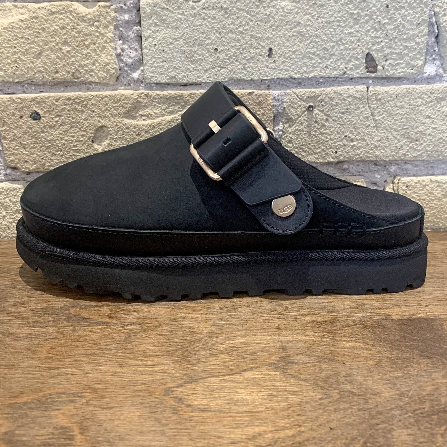 UGG Women's Goldenstar Villa Clog