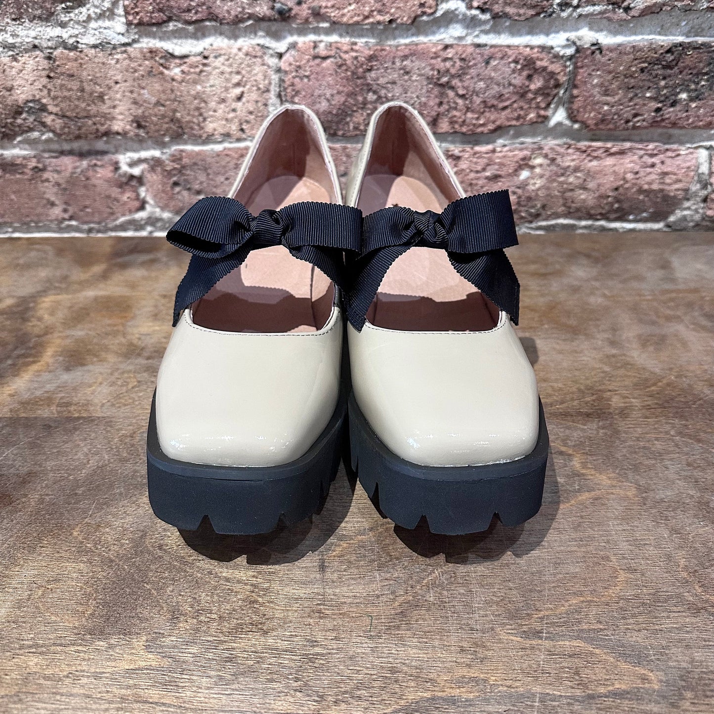 ALL BLACK Tap & Lugg