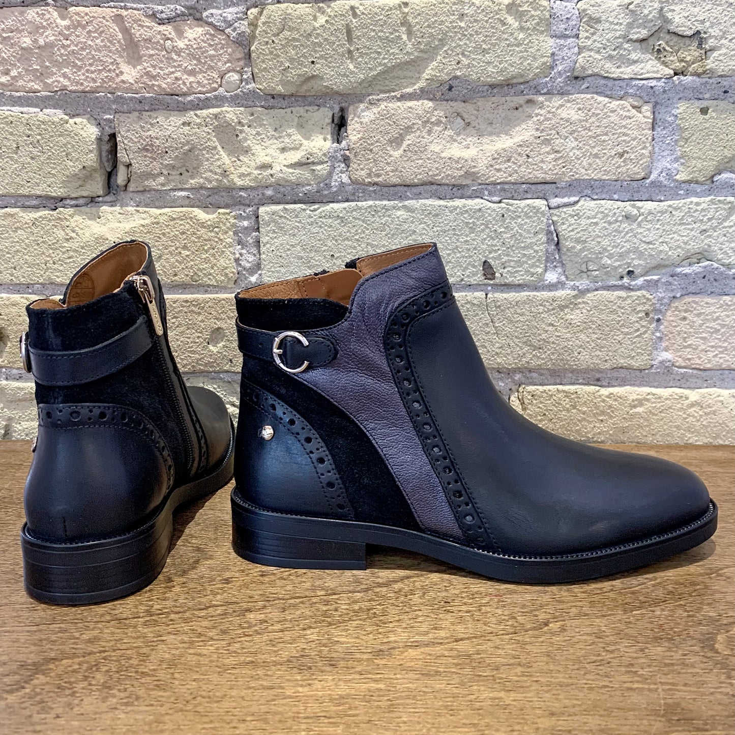 Pikolinos Puertollano Boot Black W3C-8553C1