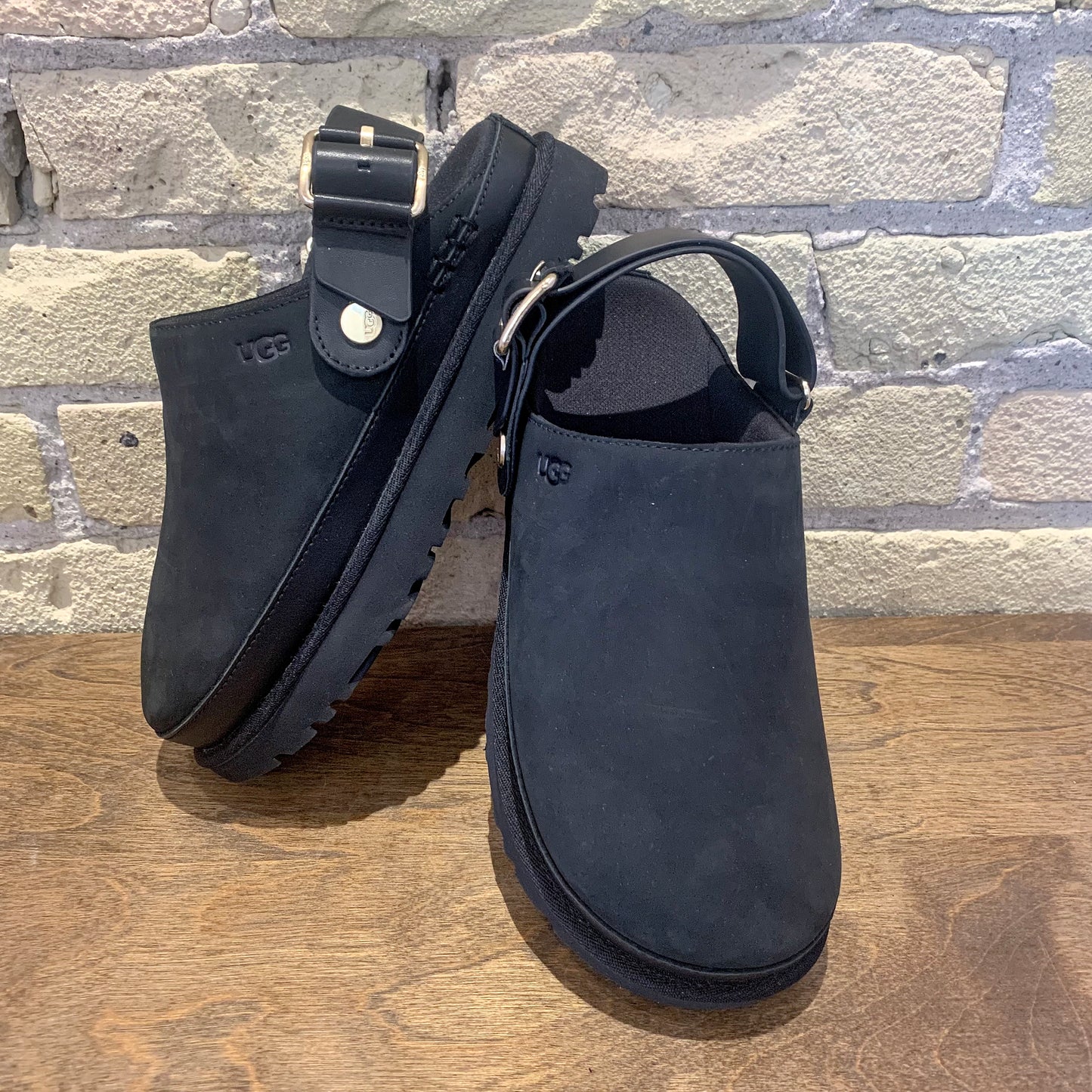 UGG Women's Goldenstar Villa Clog