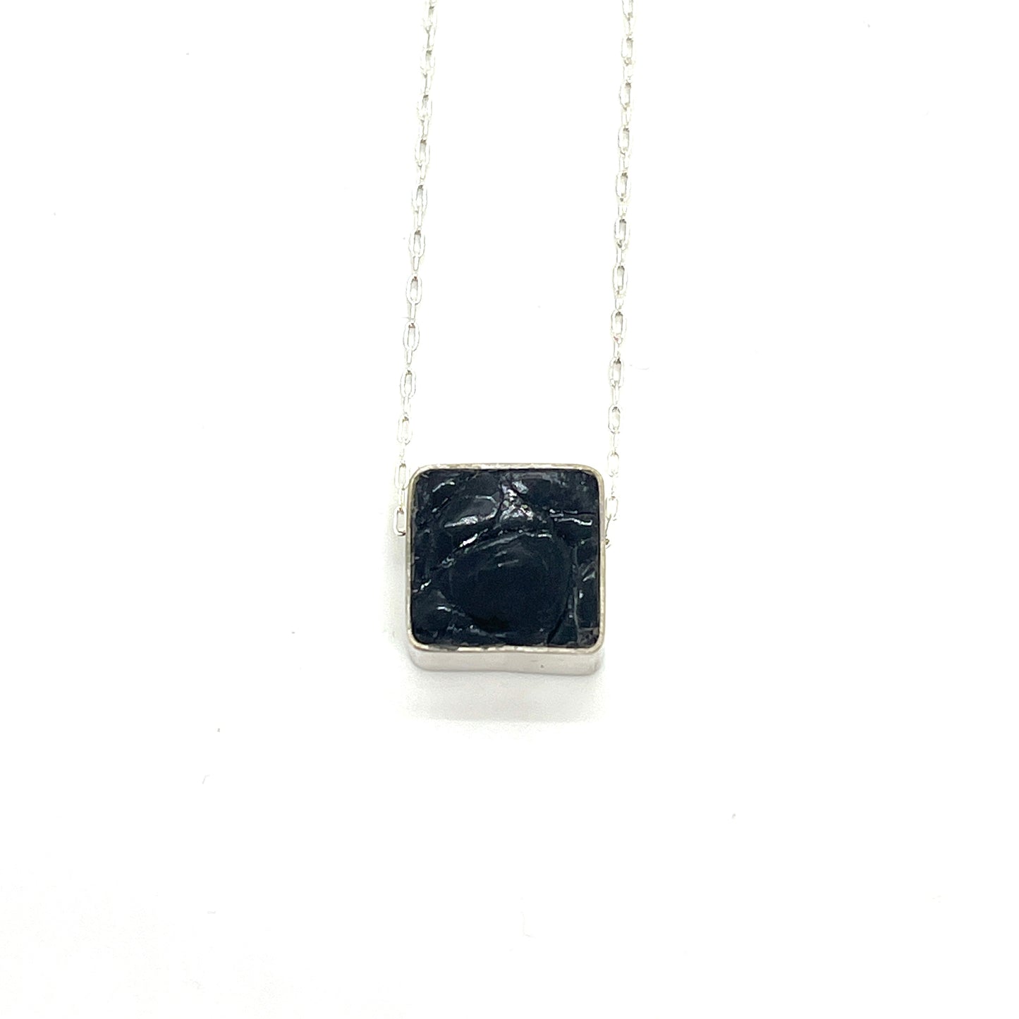 Effortless Square Concrete Alligator Necklace Black
