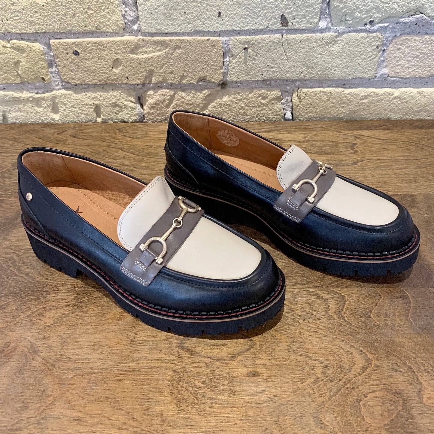 Pikolinos Vicar W6S-3889C2 Loafer