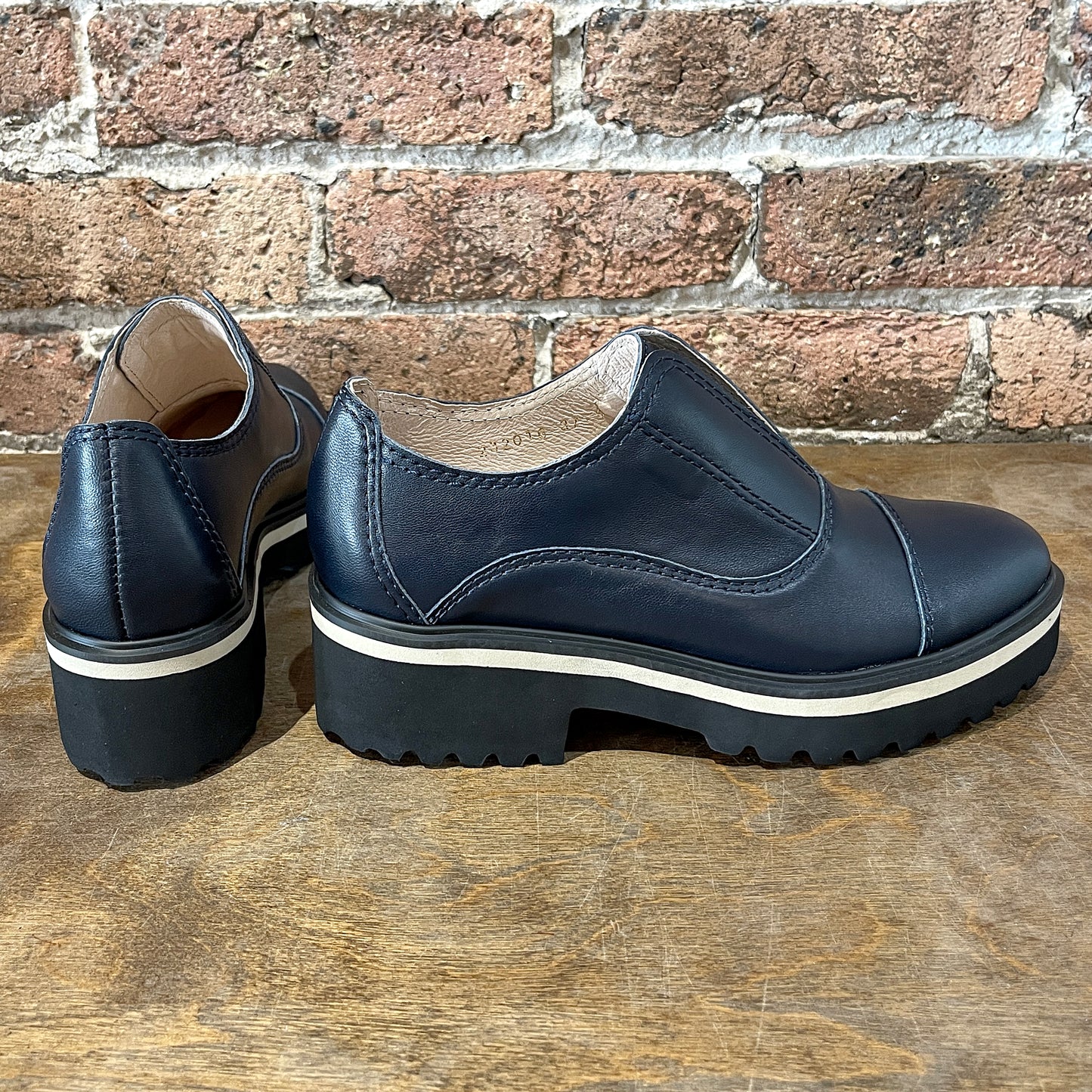 ALL BLACK Cowman Lugg 23