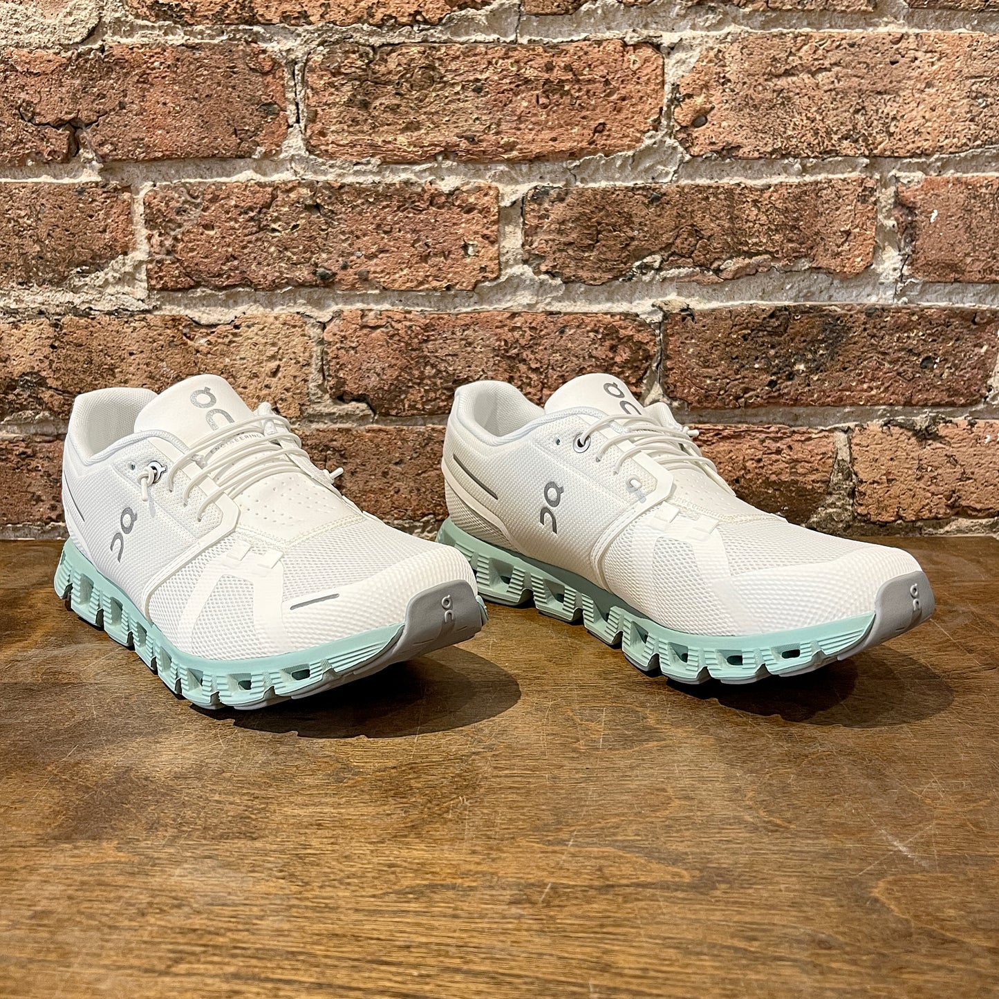 Cloud 5 M Undyed-White | Creek