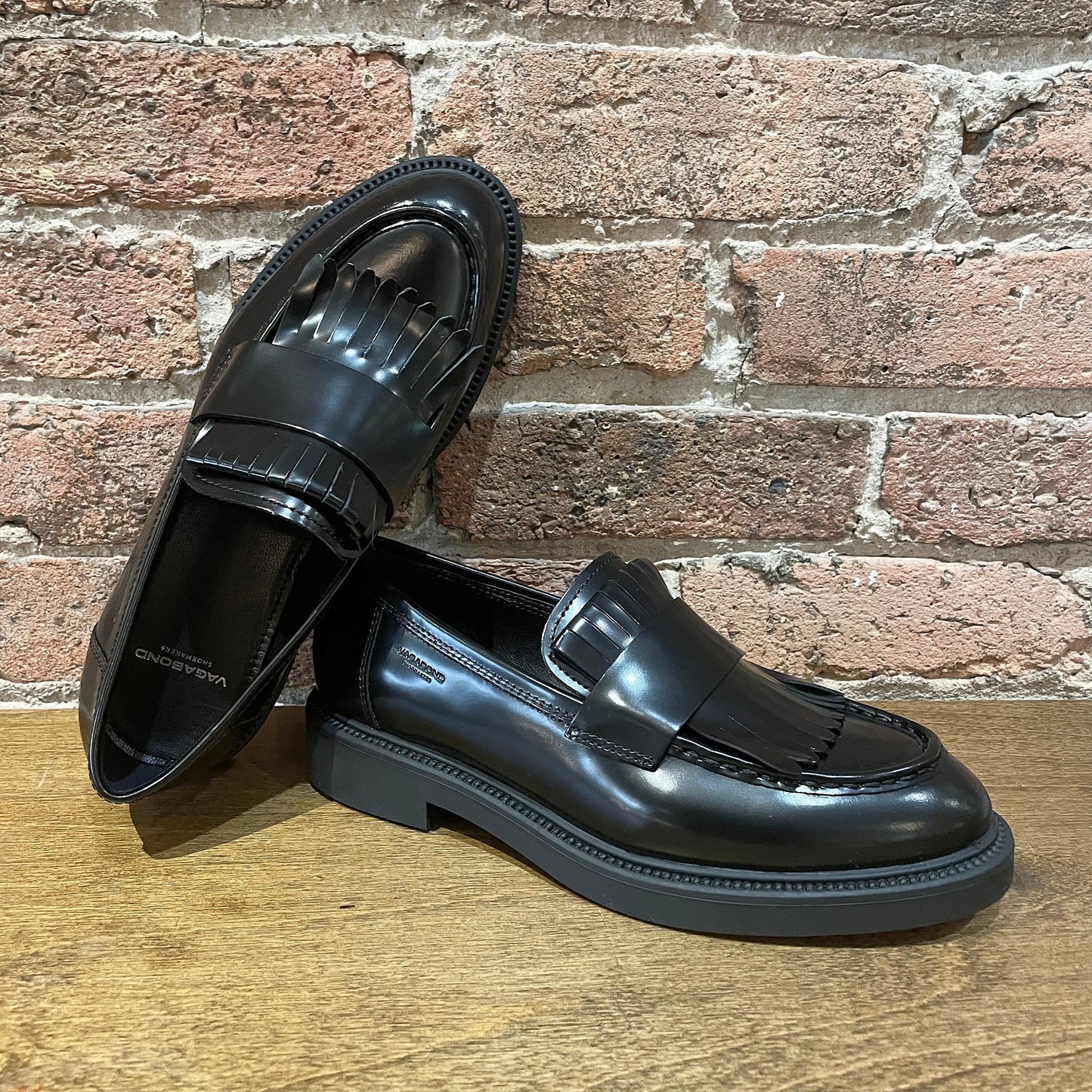 Vagabond Alex Kiltie Loafer Box Leather