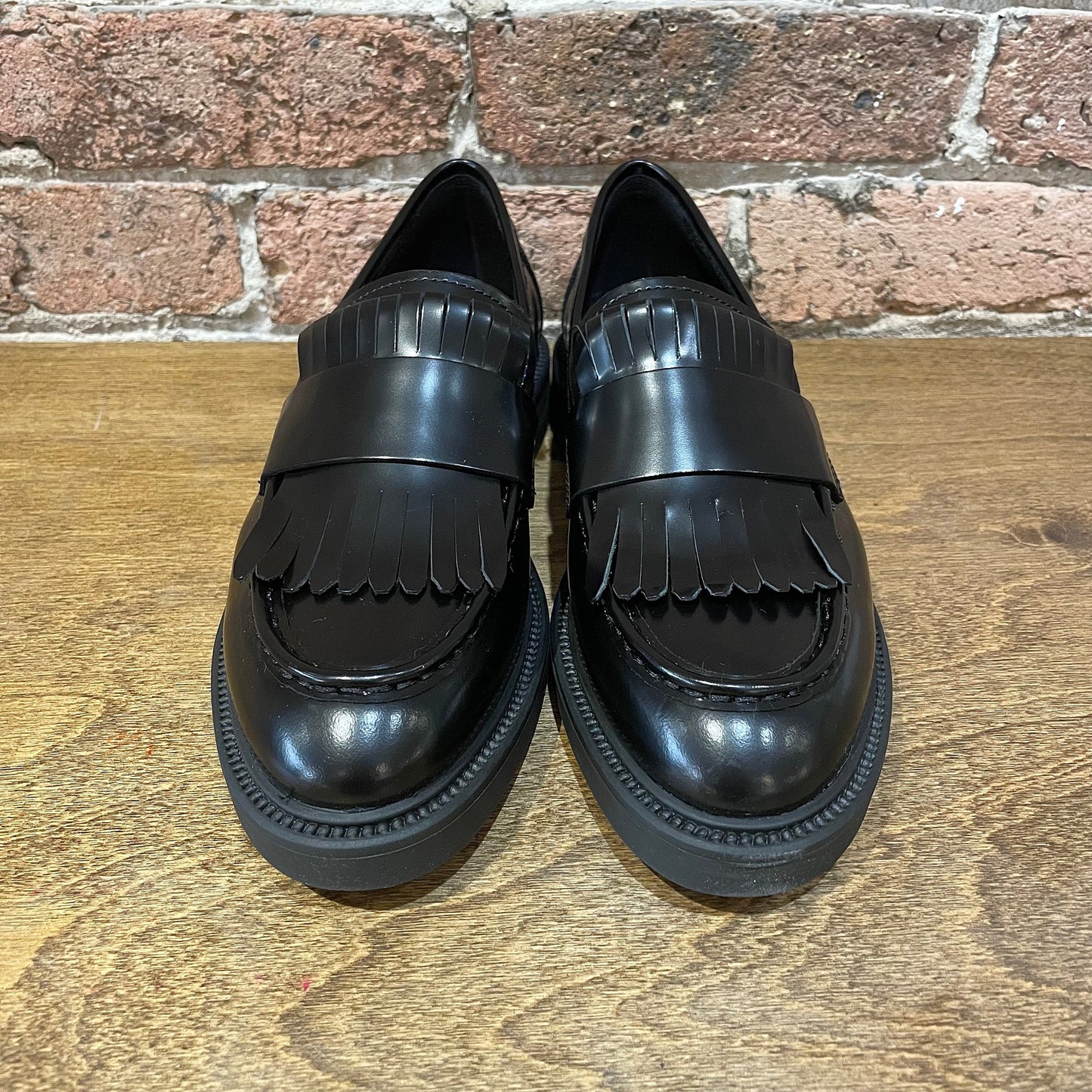 Vagabond Alex Kiltie Loafer Box Leather