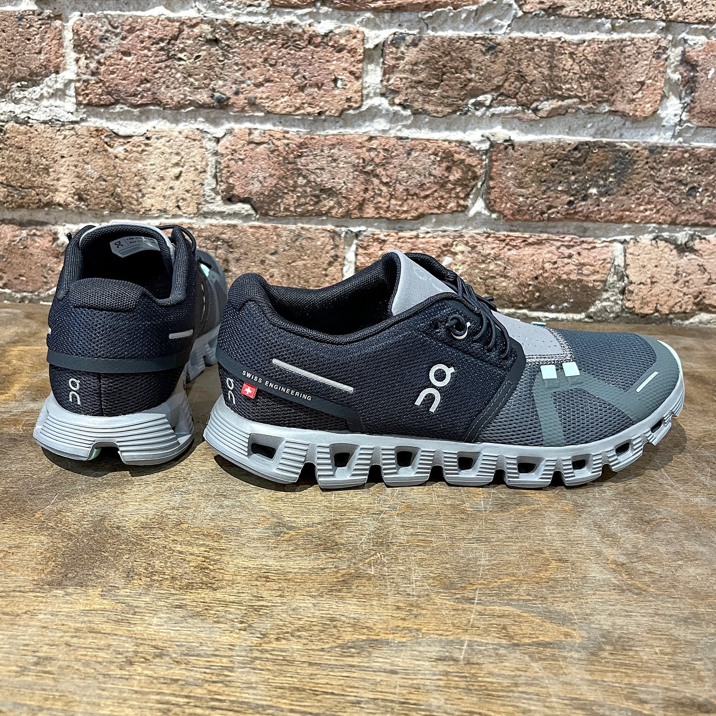 On Cloud 5 Women's Black|Lead