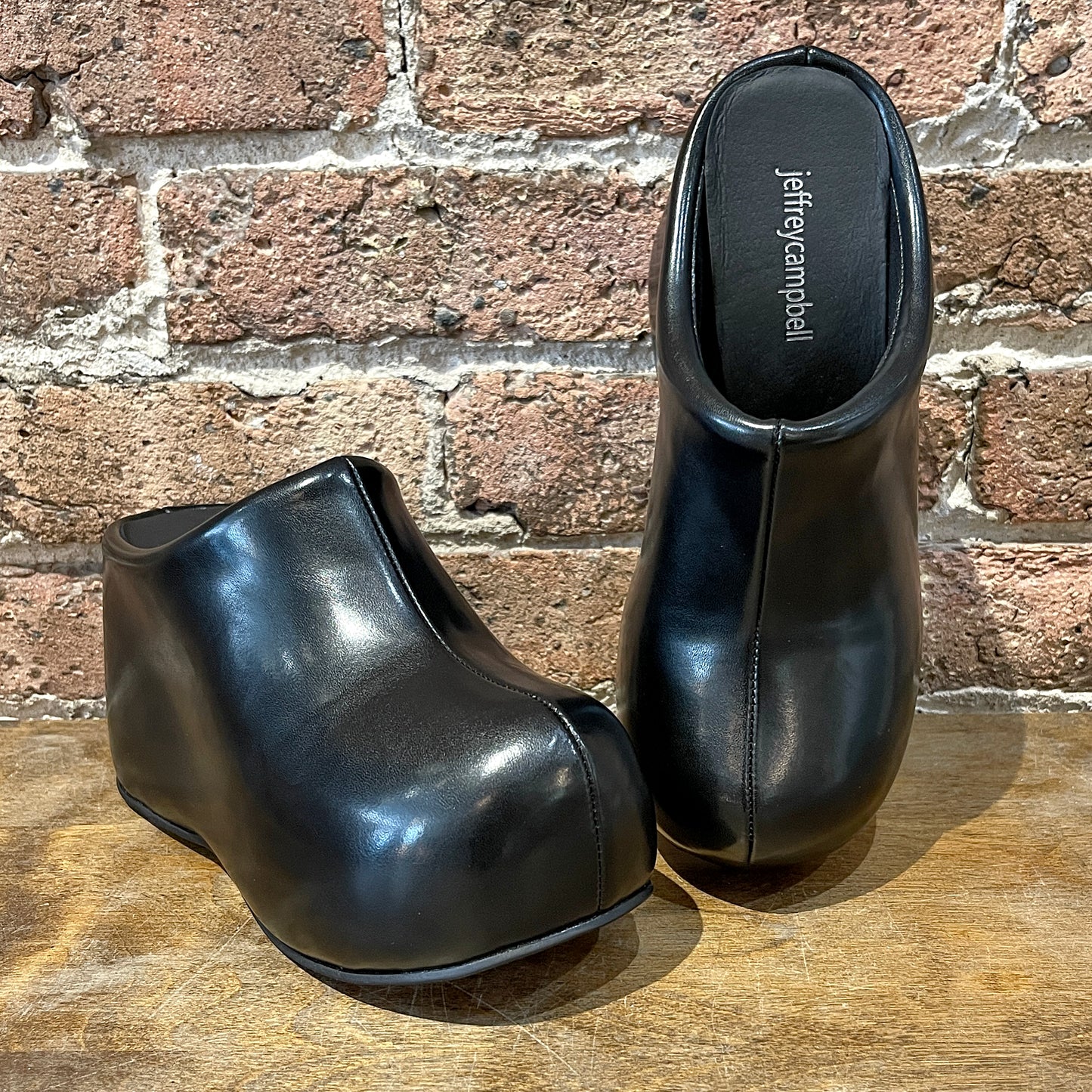 Jeffrey Campbell Cloggin