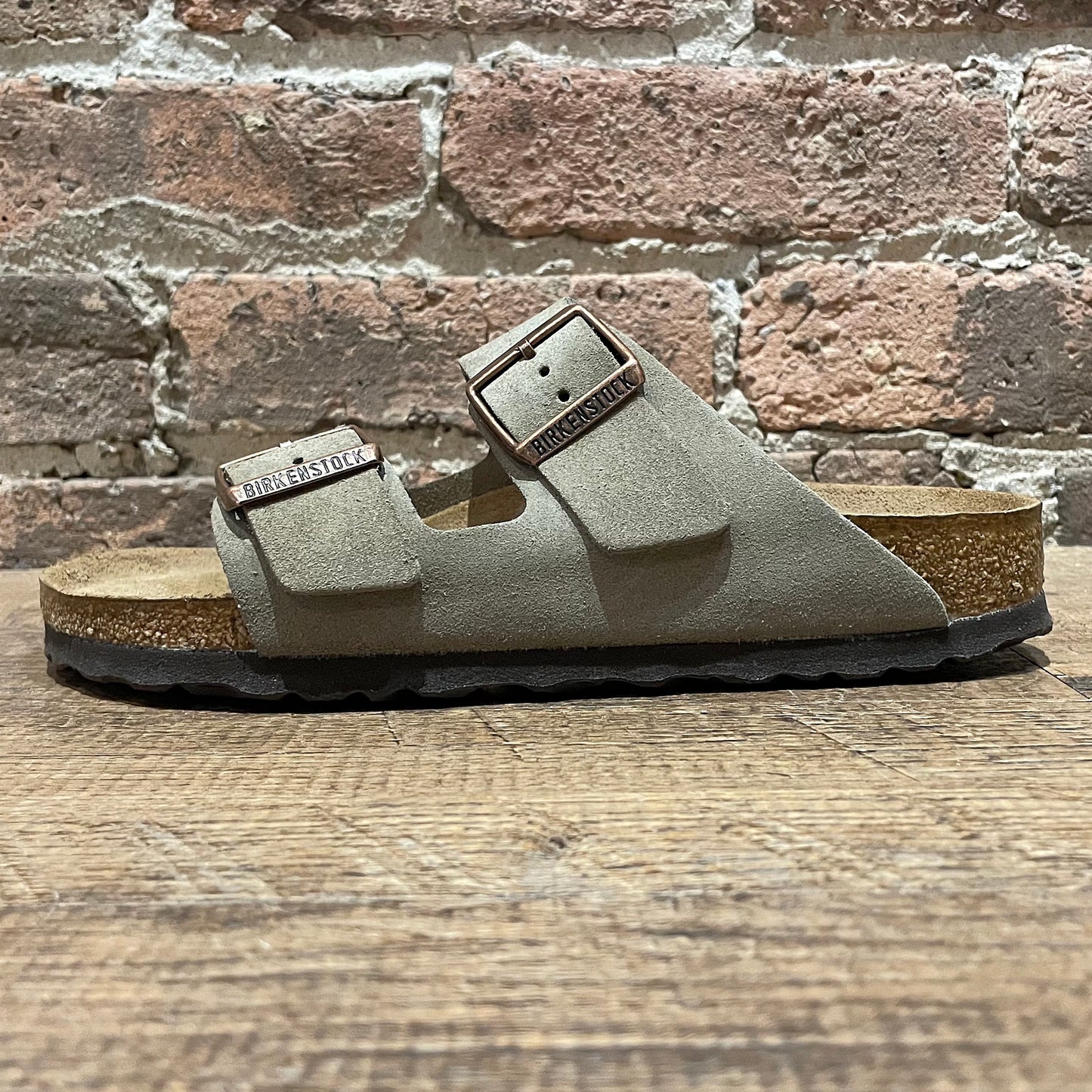 Birkenstock Arizona Taupe Suede - shoostore