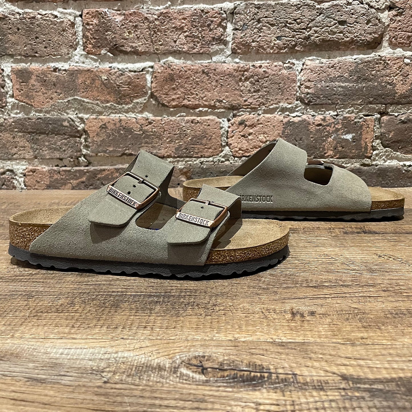 Birkenstock Arizona Taupe Suede - shoostore