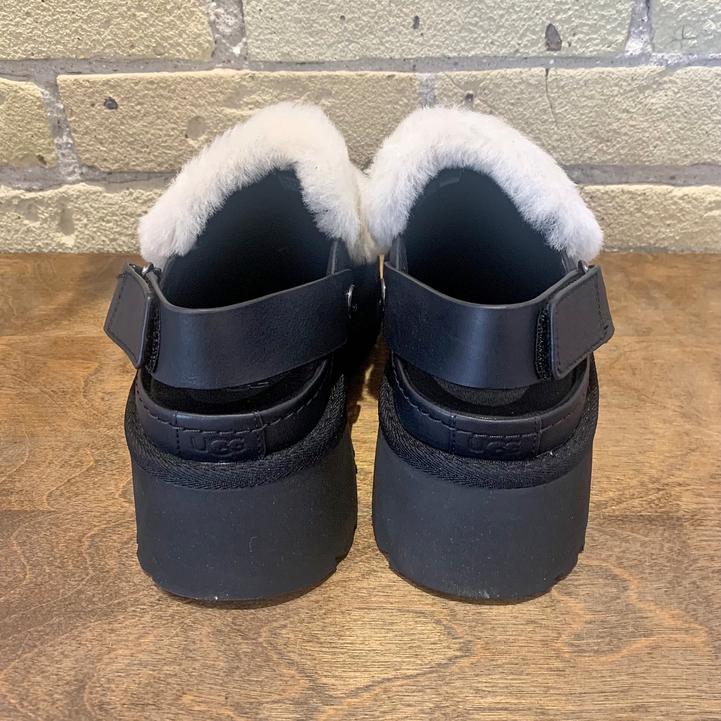 UGG Esmee Clog Black