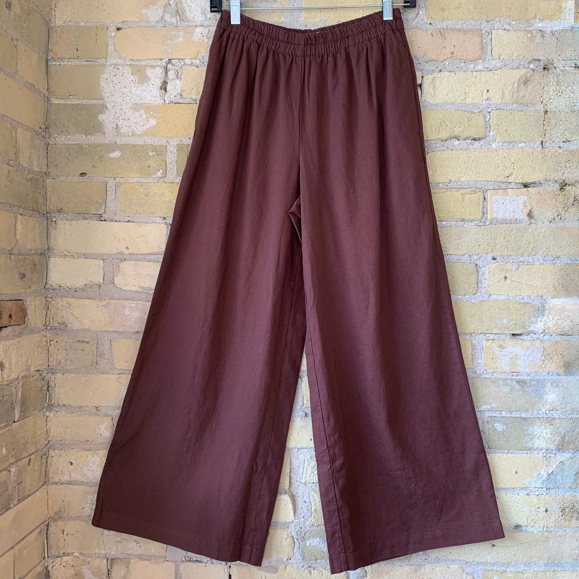 Z Supply Scout Linen Pant Chocolate Cherry - shoostore