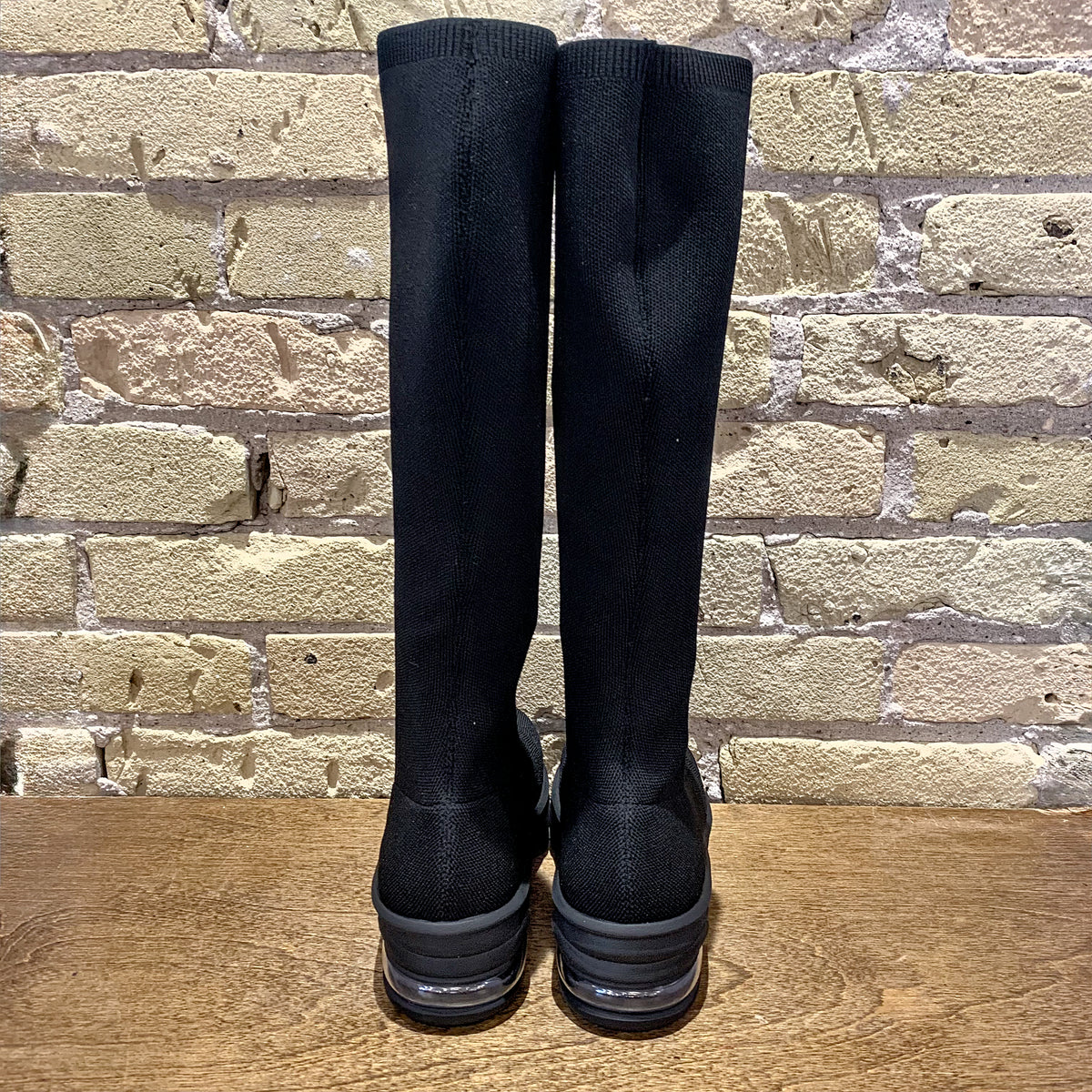 ALL BLACK Hi Air