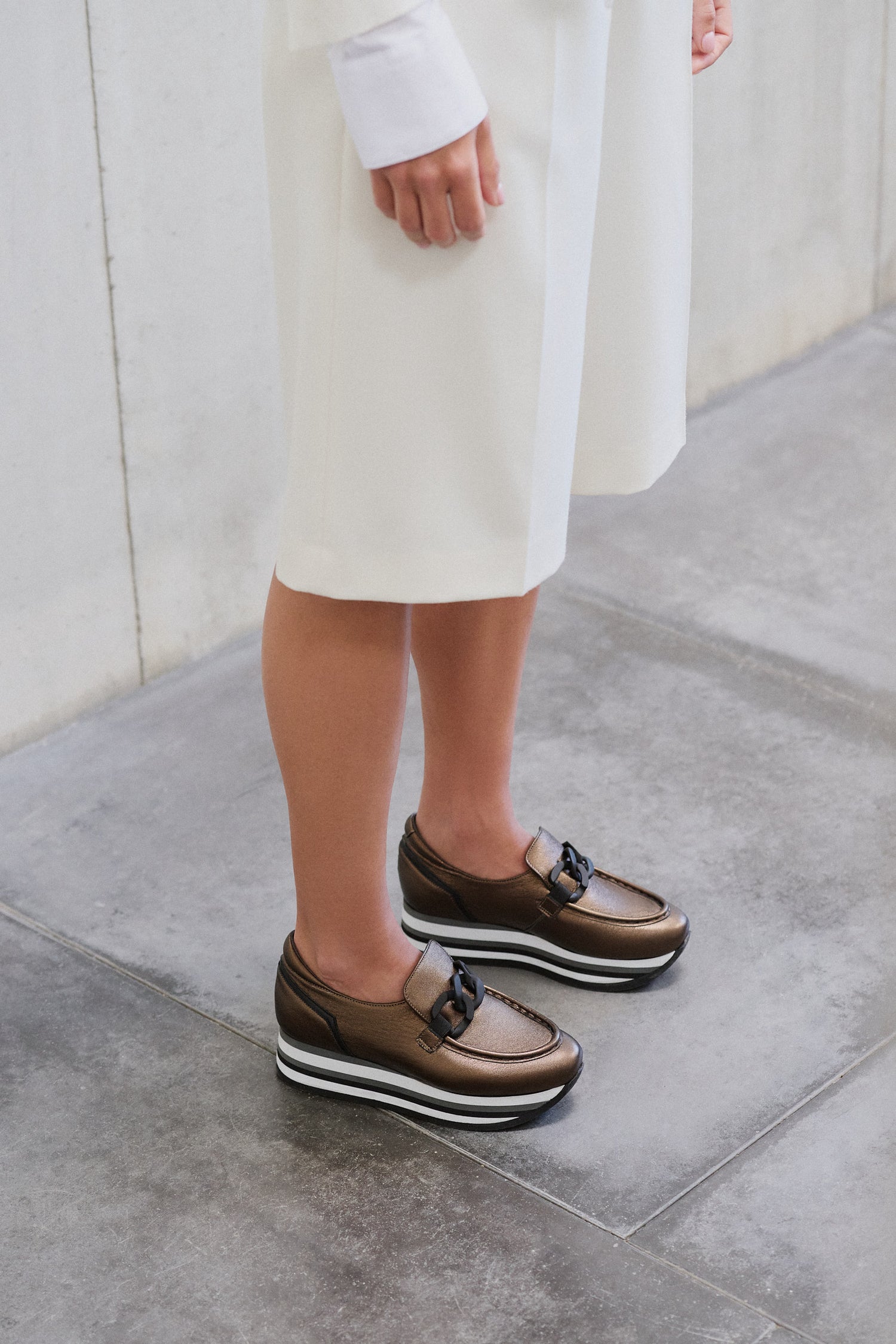 (shoo) is The Definition of Footwear shoostore