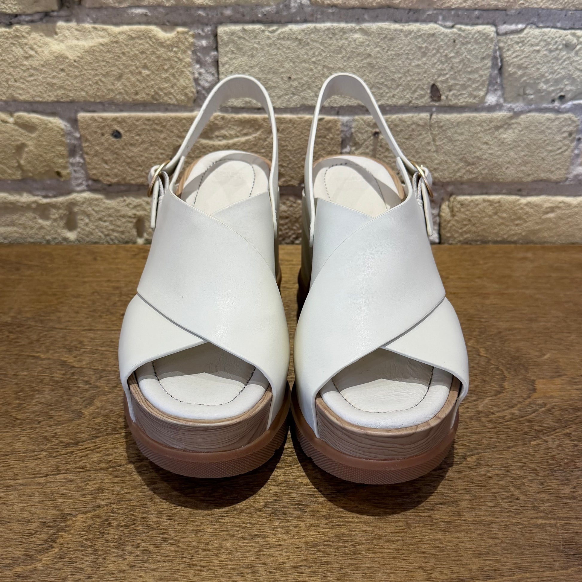 Roam'n™ Rise Heel Sandal Chalk/Gum - shoostore