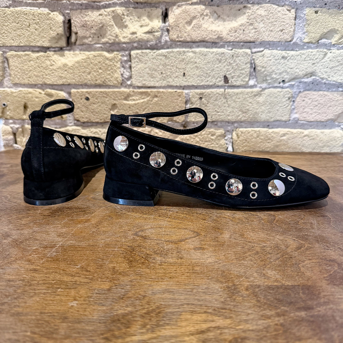 Bibi Lou Mati Pumps 25