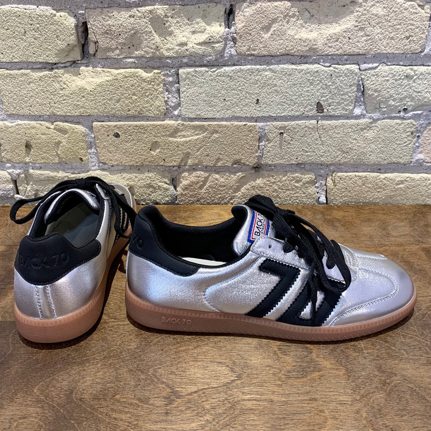 BACK 70 Cloud NM Silver Black