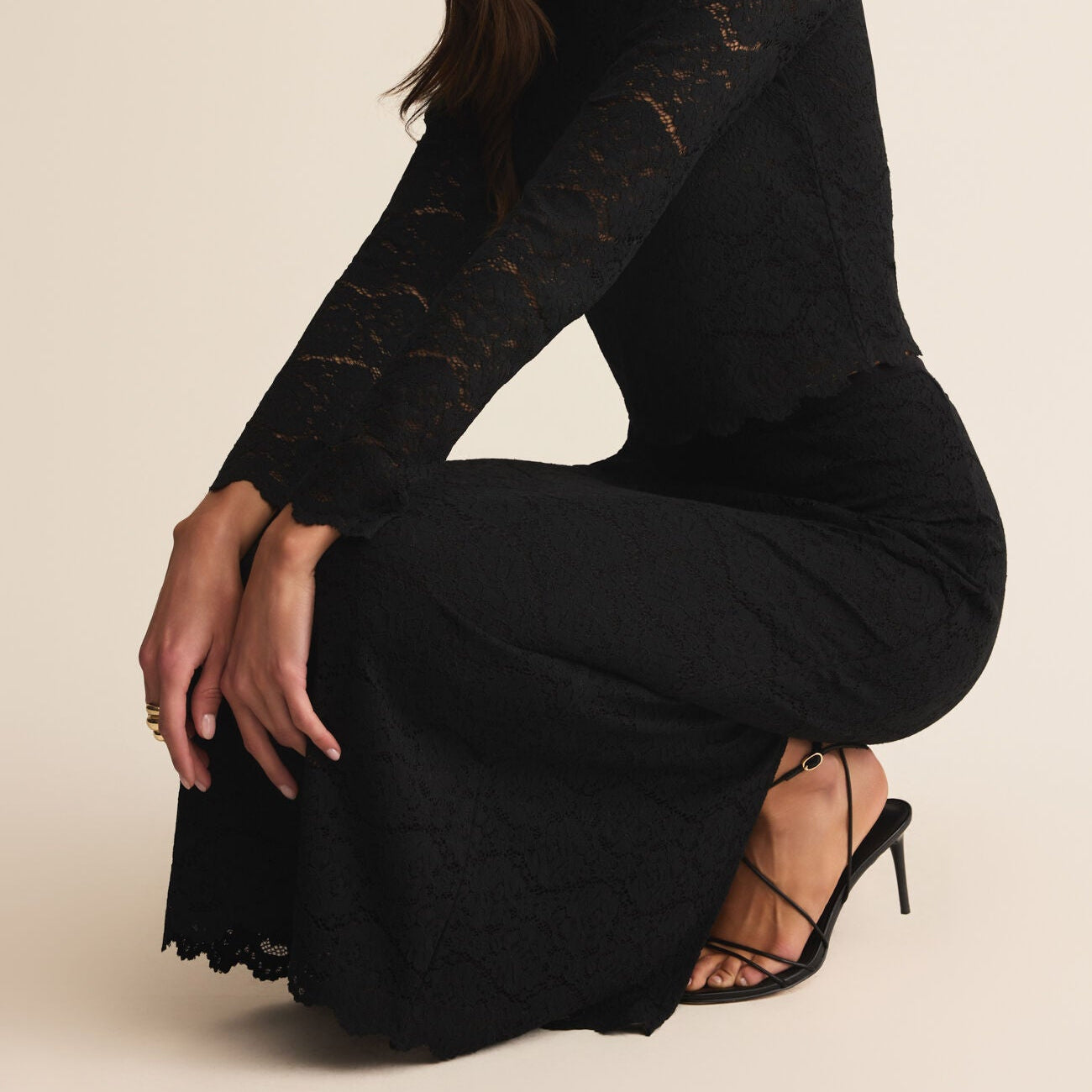 Via Lace Midi Skirt Black