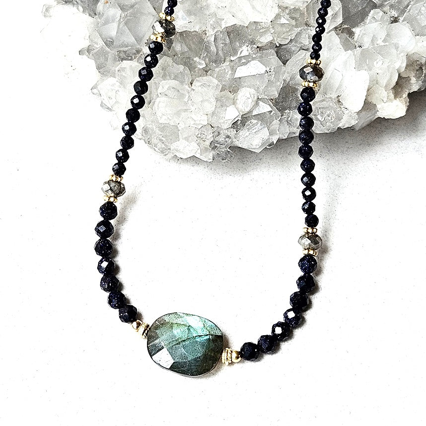 Avaasi Necklace N 4347
