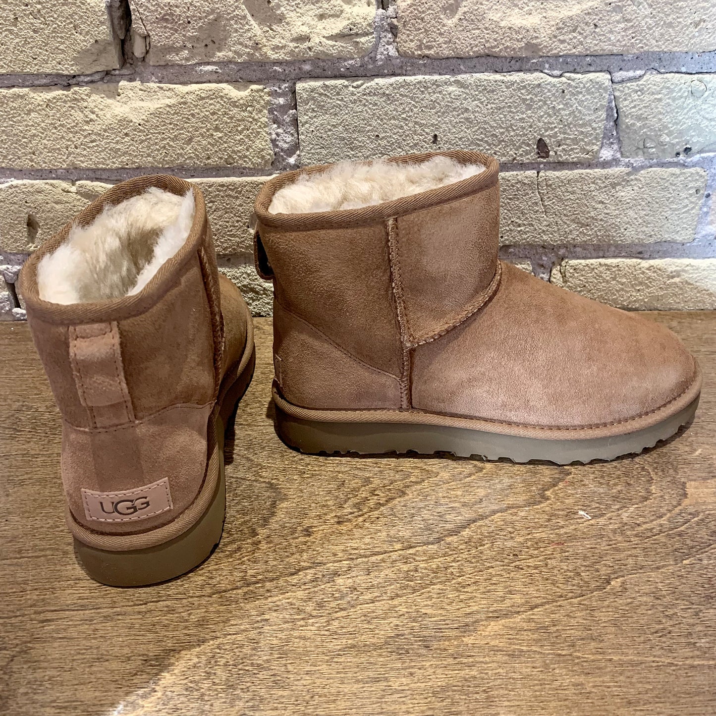 UGG Women's Classic Mini II