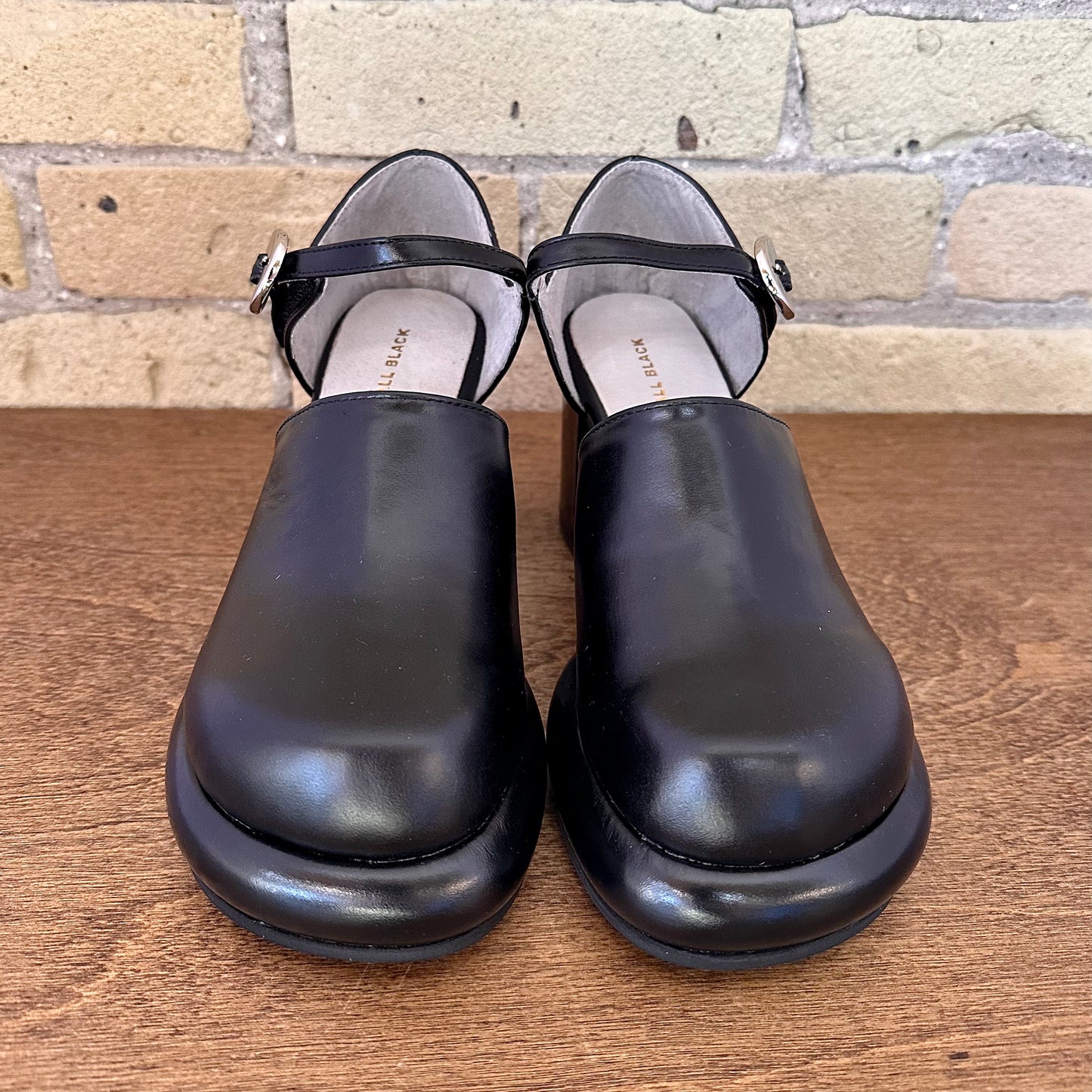 All Black Mod Circle Buckle Jane