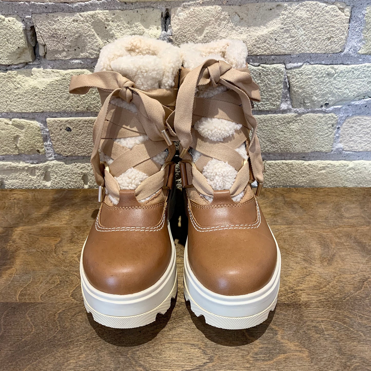 Sorel JOAN FRWD™ COZY BOOT WP Tawny Buff/Honey White