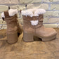 UGG Women's Moxy Chelsea Boot Shearling