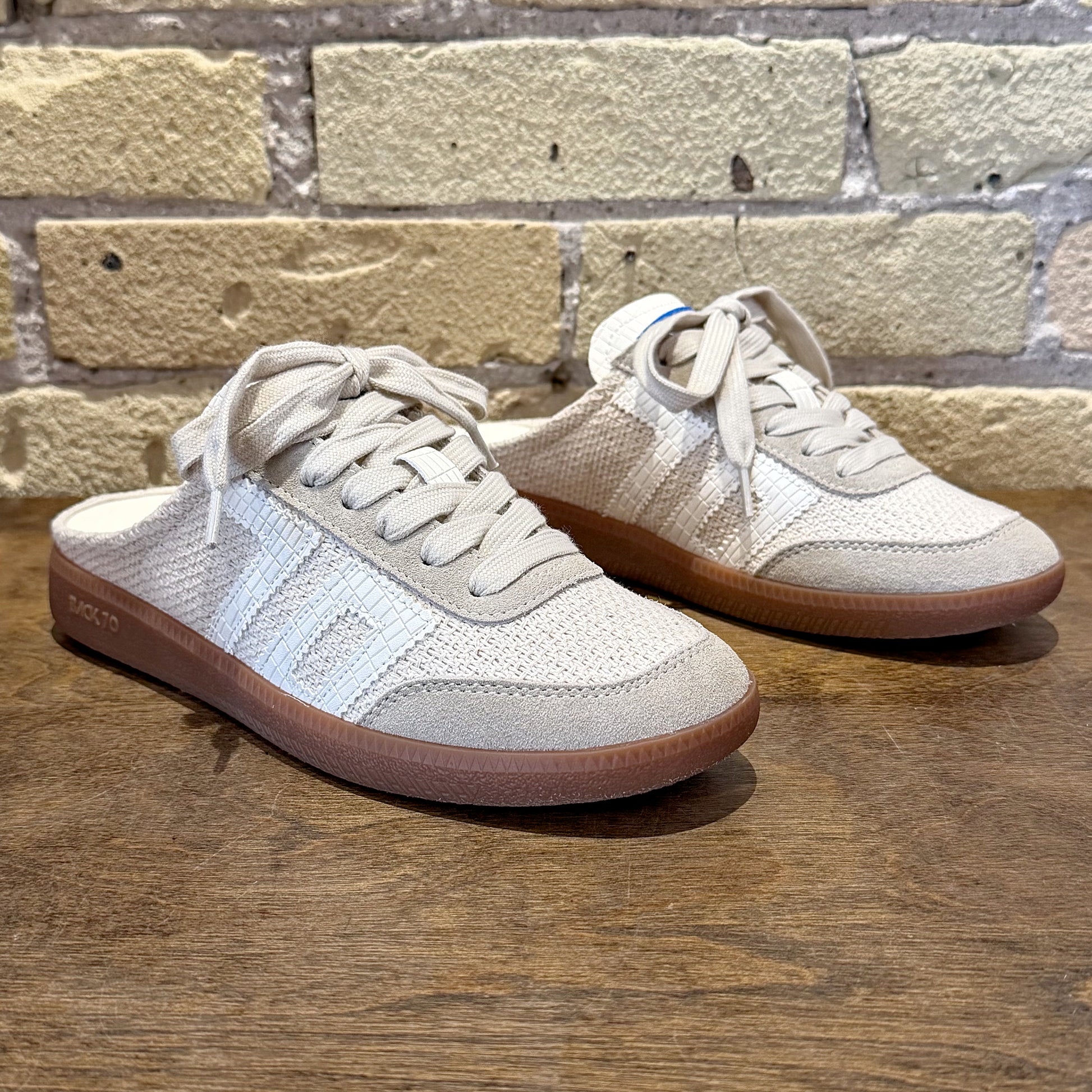 BACK 70 Easter Sacco Milk - shoostore