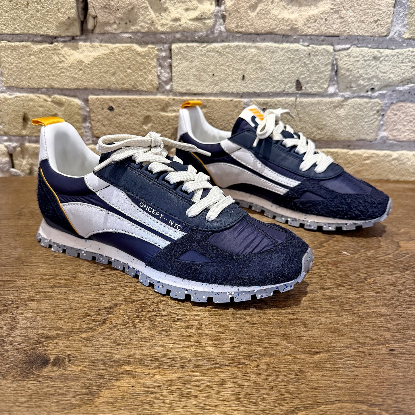 Oncept Toronto Indigo