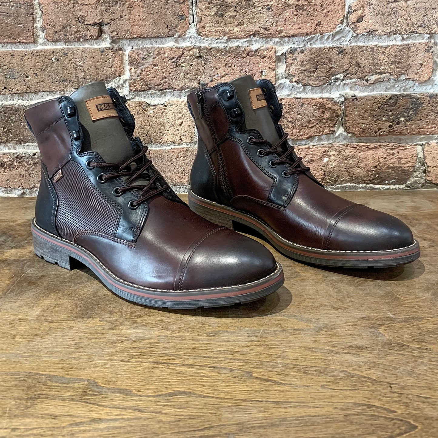 Pikolinos York Lace Up Boot Olmo