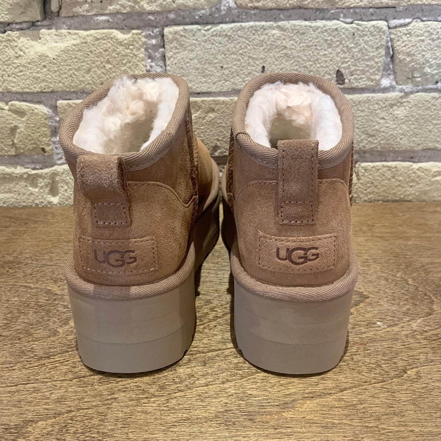 UGG Women's Classic Ultra Mini Platform
