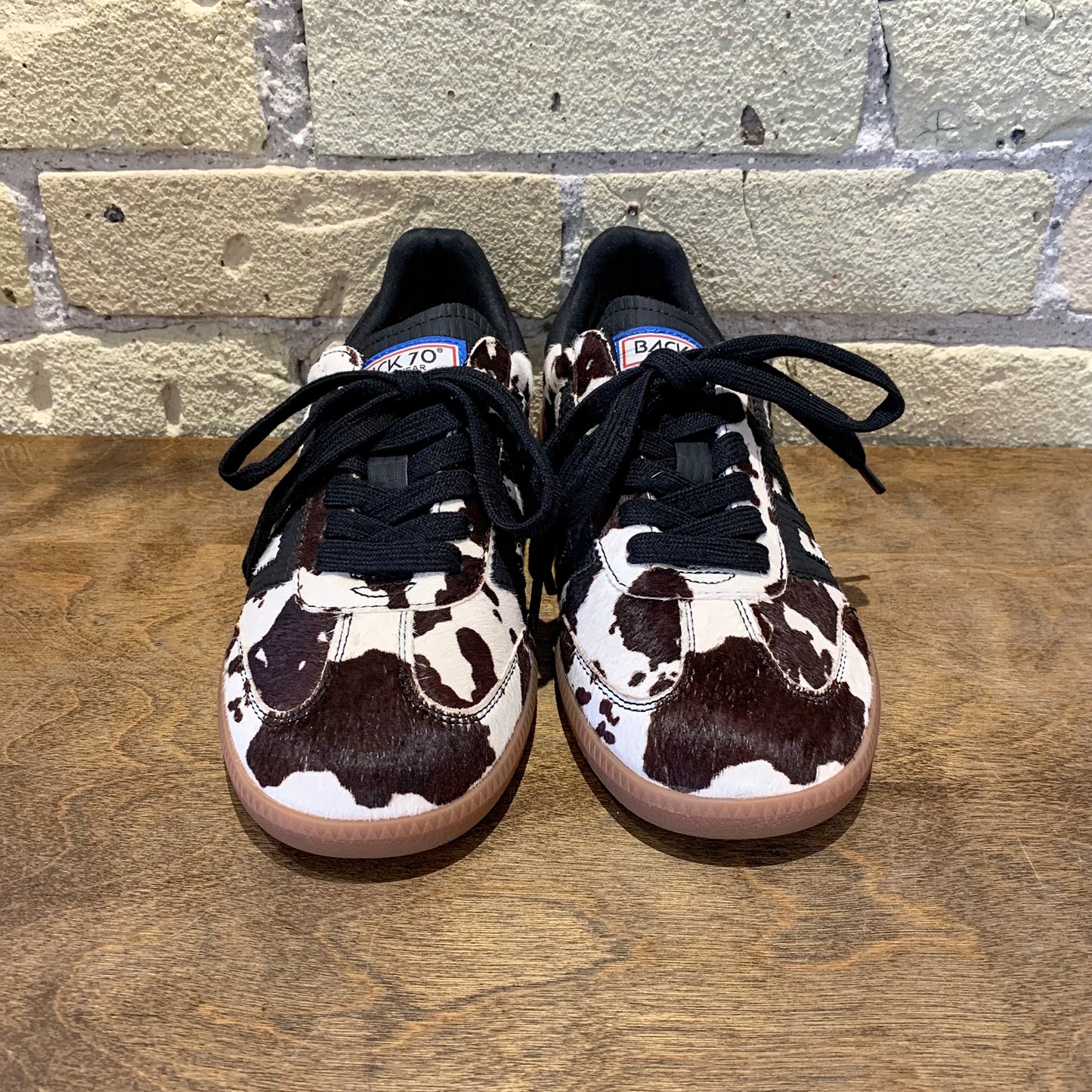 BACK 70 Cloud CL in Cow Black White Black