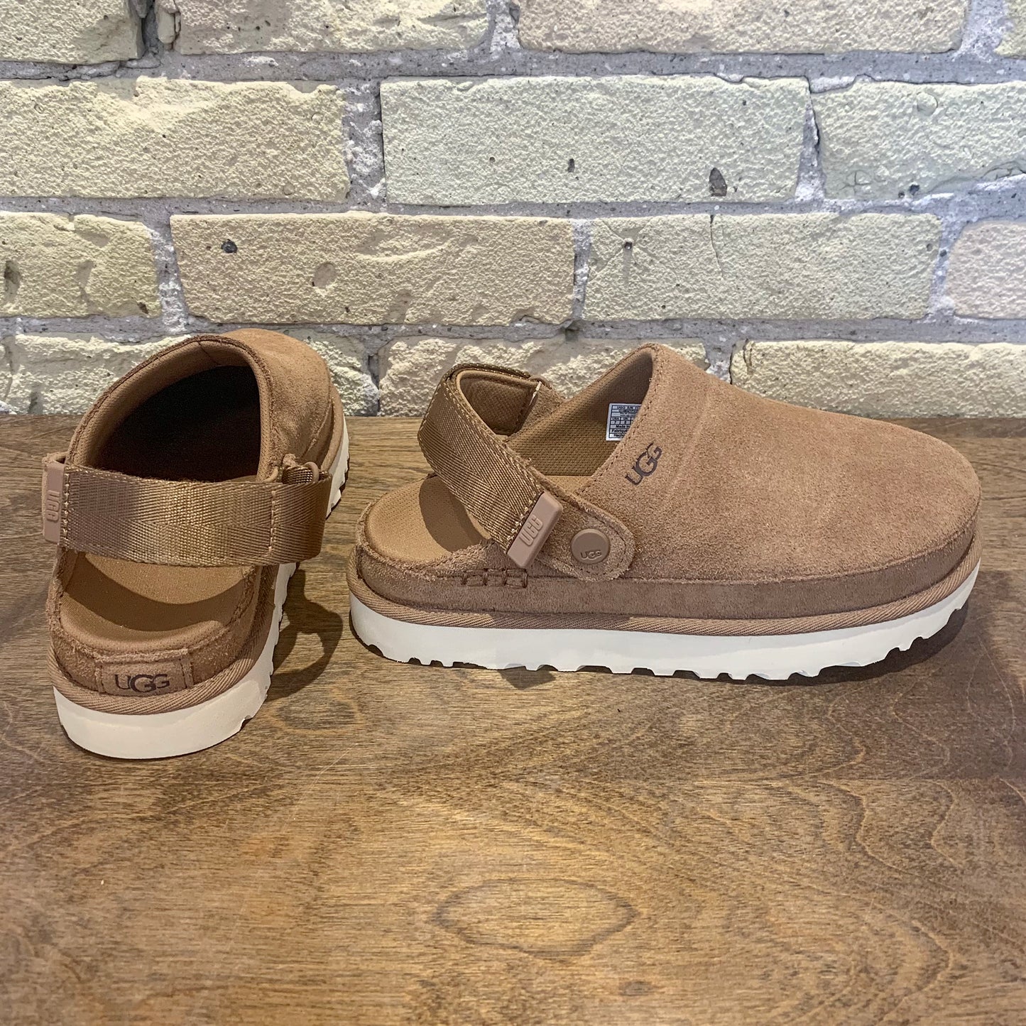 UGG Women's Goldenstar Clog