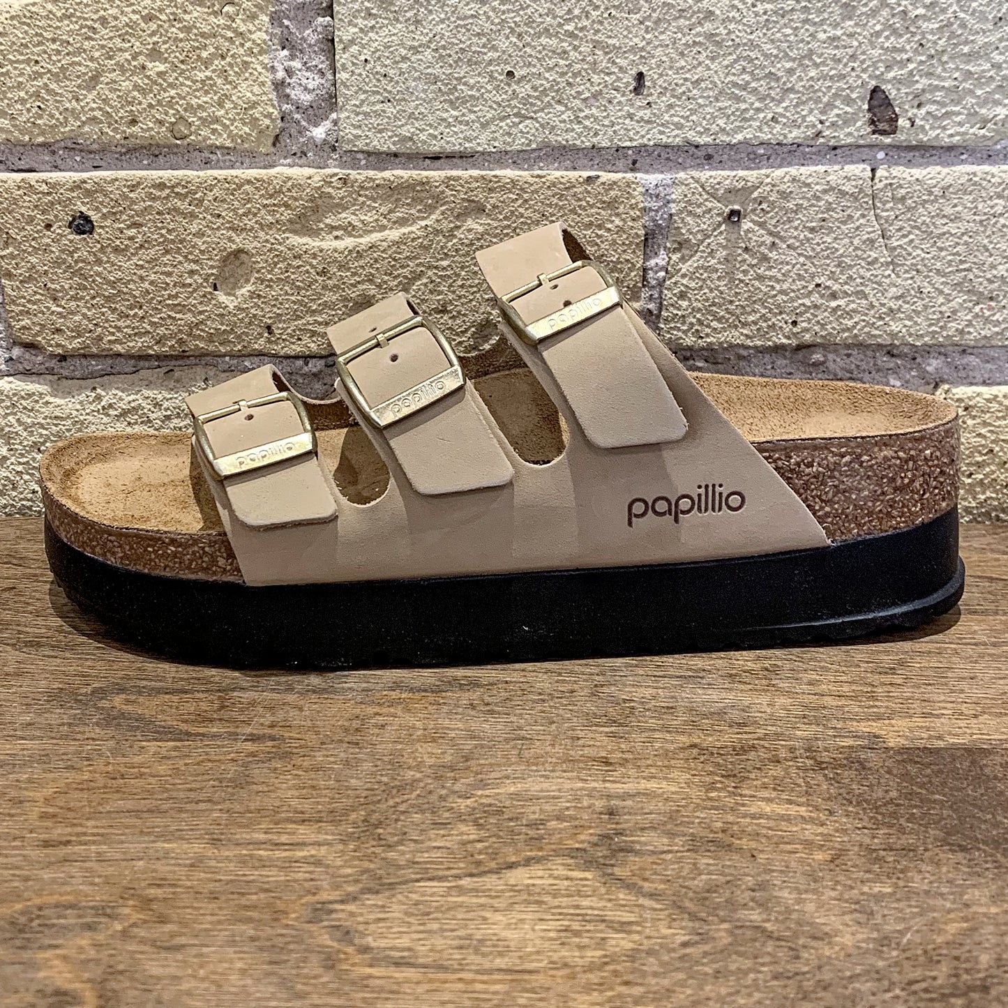Florida III Platform Sandcastle Nubuck - shoostore