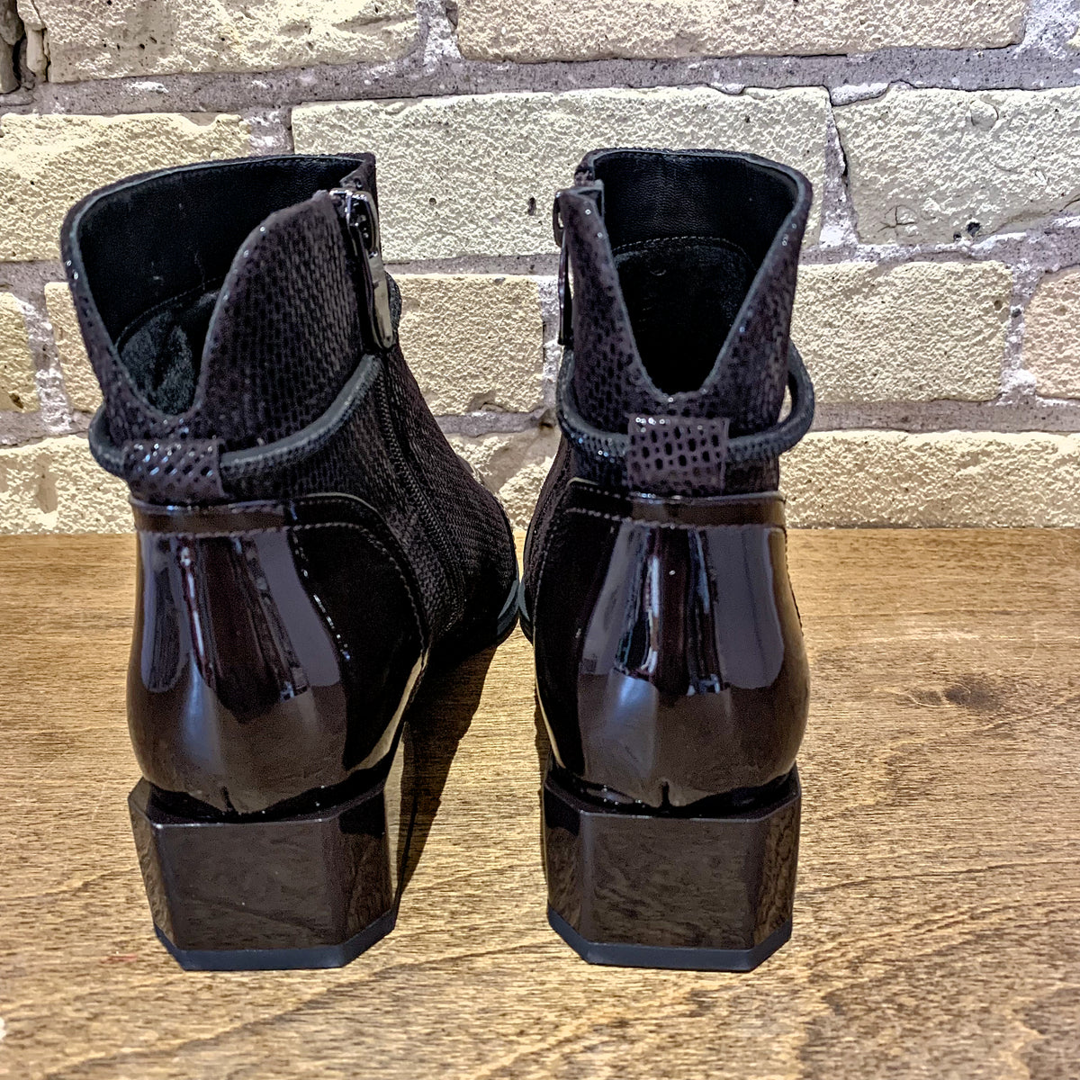 Azura Shelbi Chocolate Patent