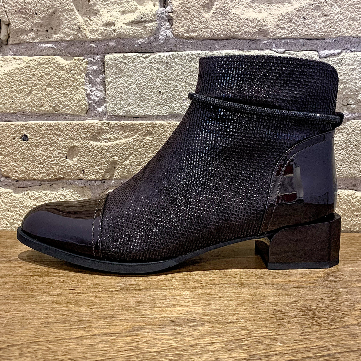 Azura Shelbi Chocolate Patent