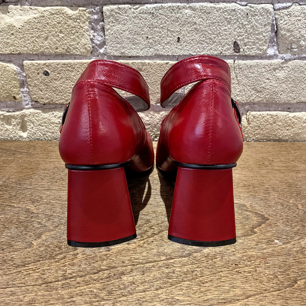 ALL BLACK Twist & Shout Red