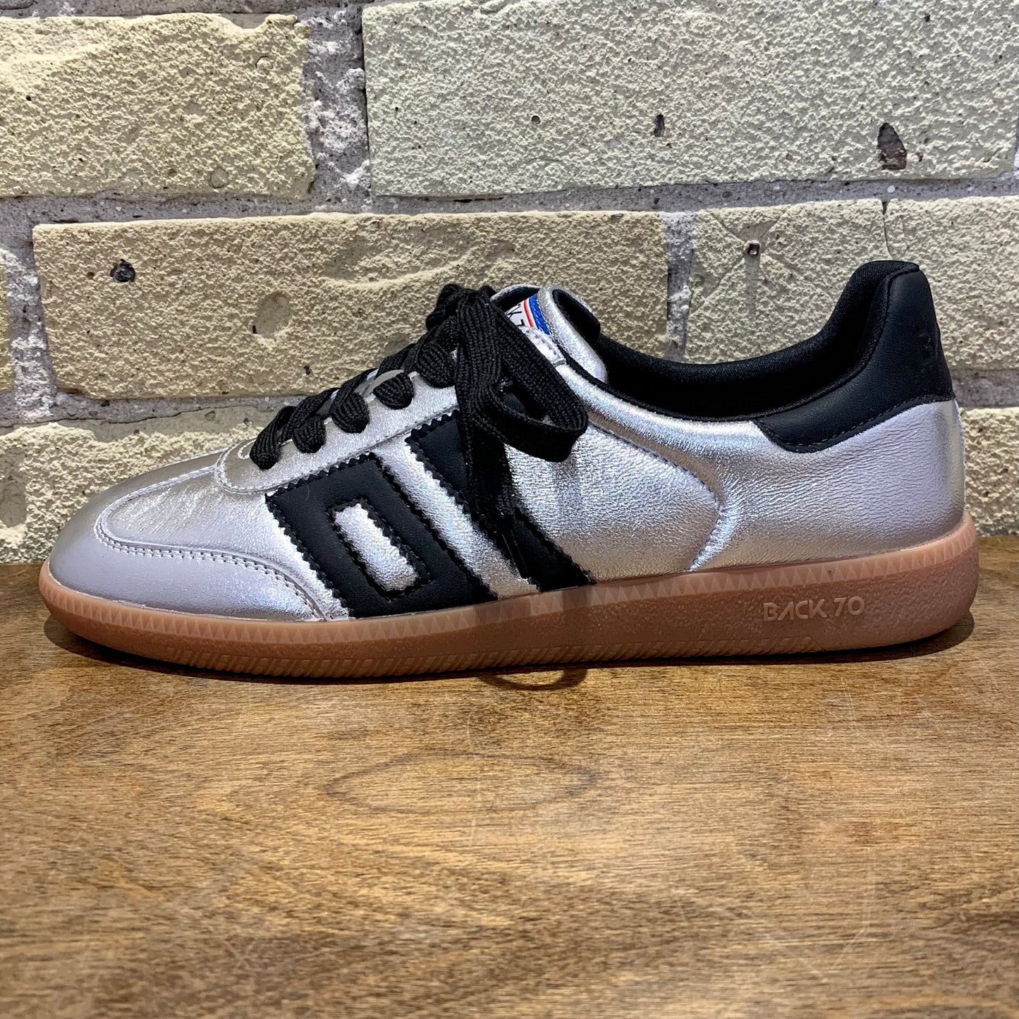 BACK 70 Cloud NM Silver Black