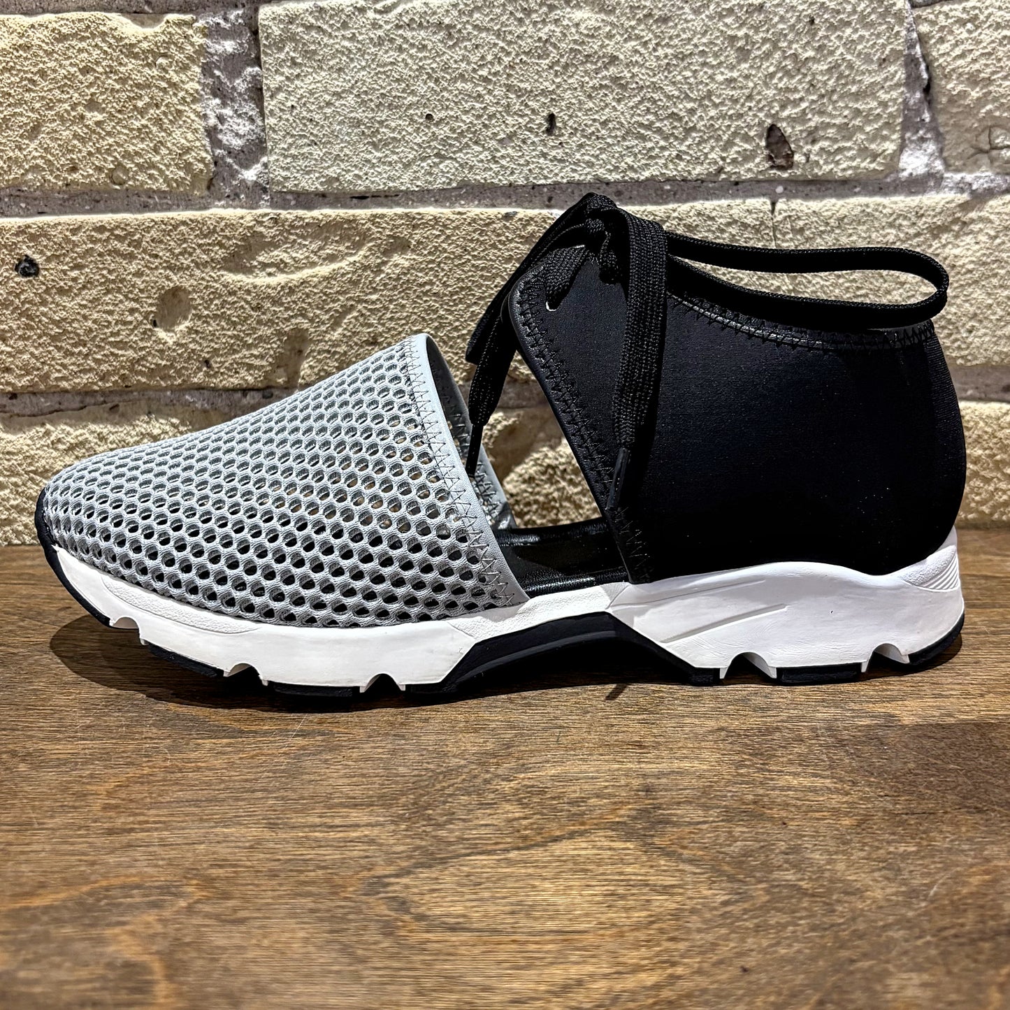 ALL BLACK Amazing Mesh Grey