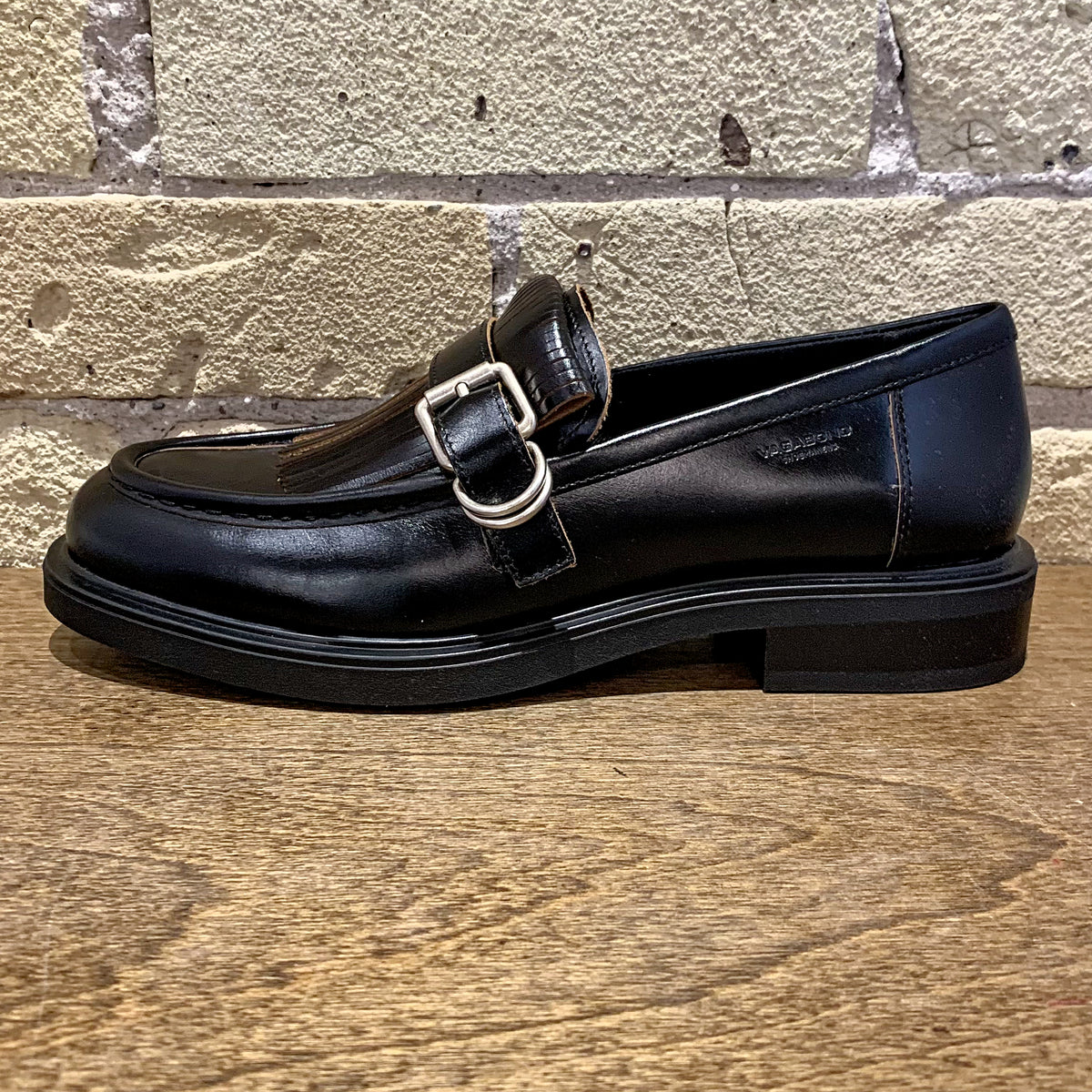 Vagabond Freya Kiltie Loafer