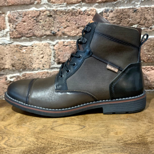 Pikolinos York Lace Up Boot Seamoss