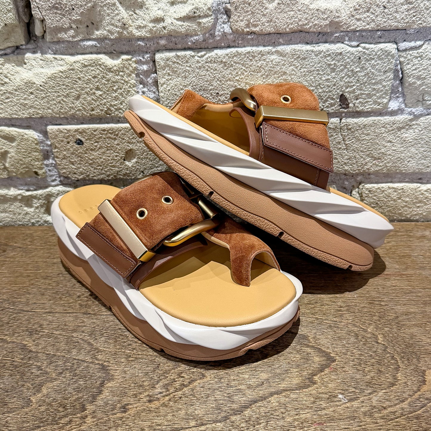 Mellow Glow Soft Brown - shoostore