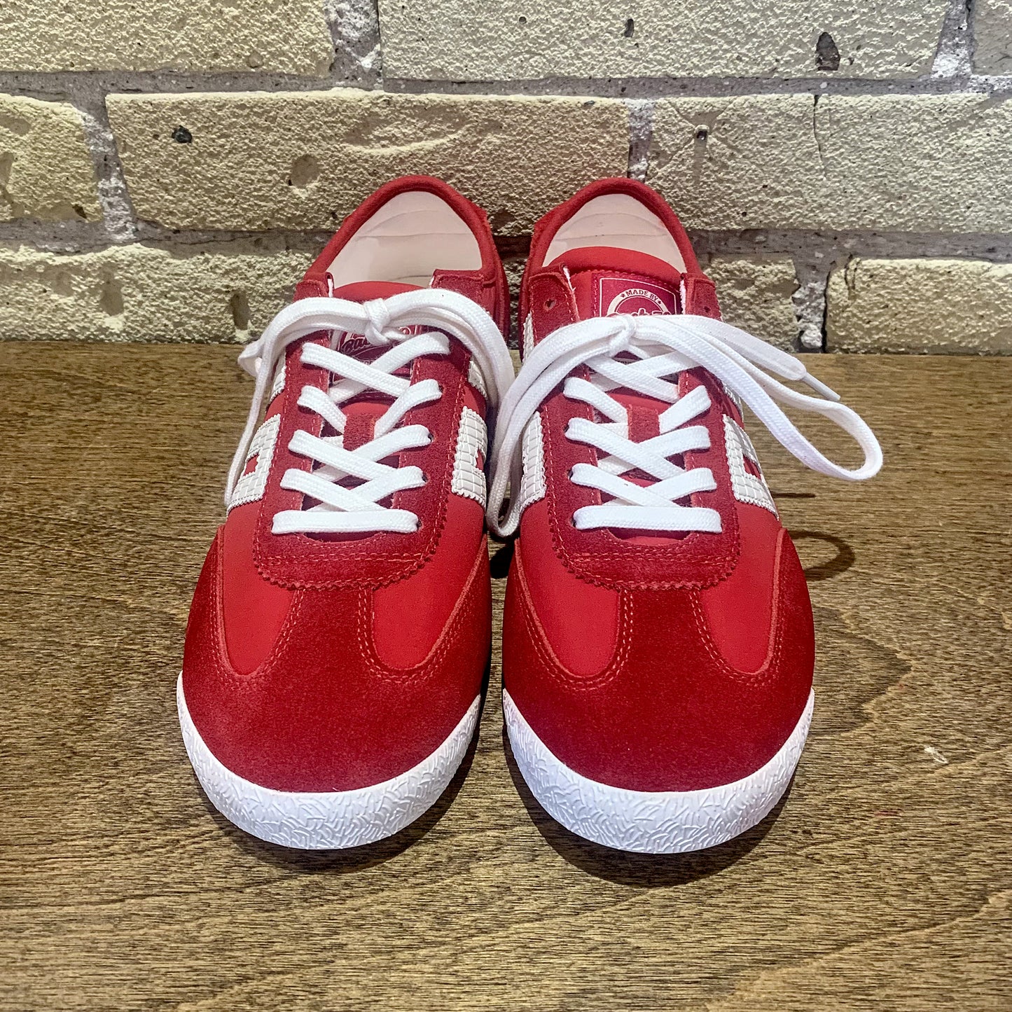 BACK 70 Leon Red - shoostore