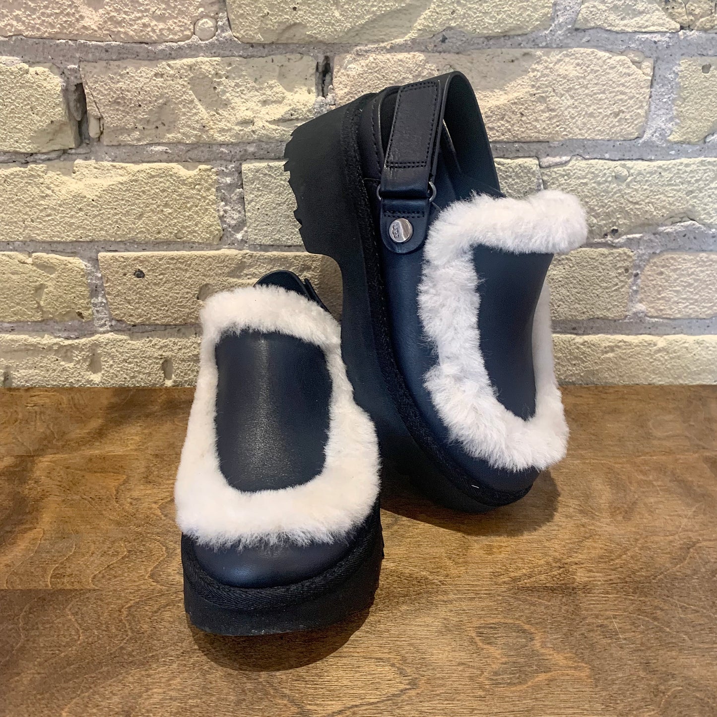 UGG Esmee Clog Black