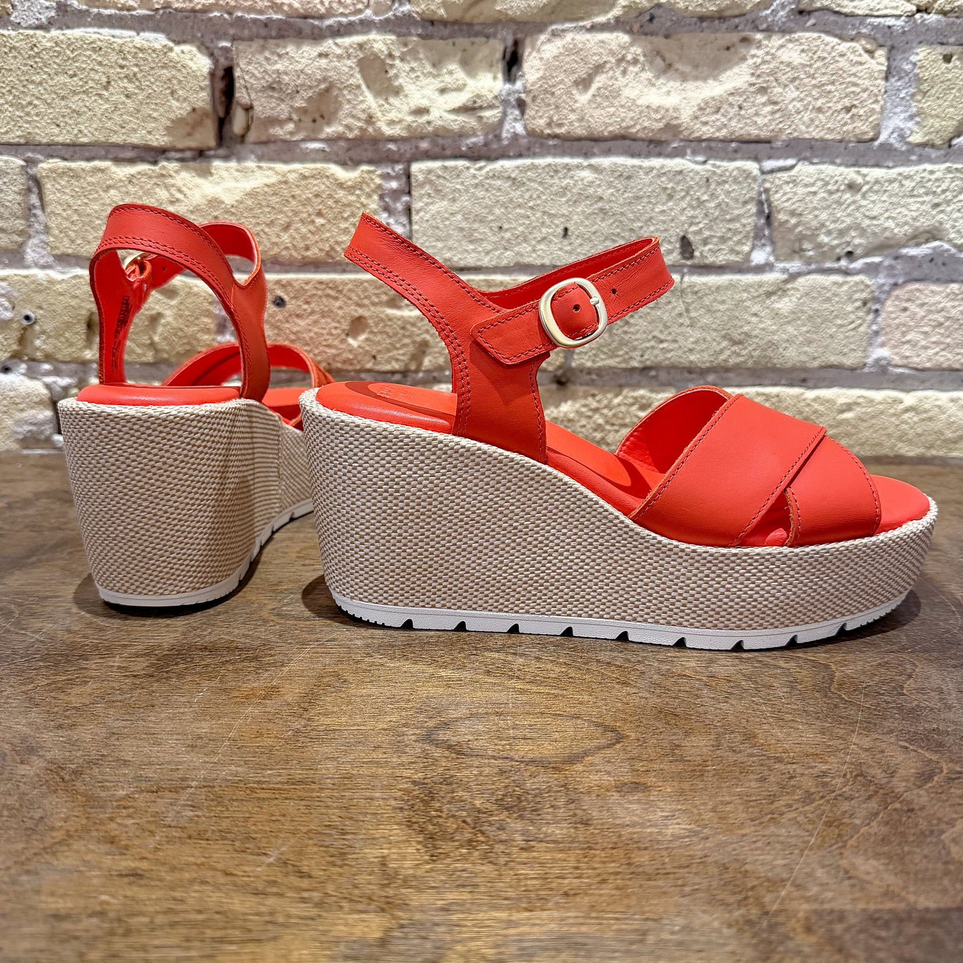Sorel Sunpeak™ Wedge Ankle Strap Sandal - shoostore