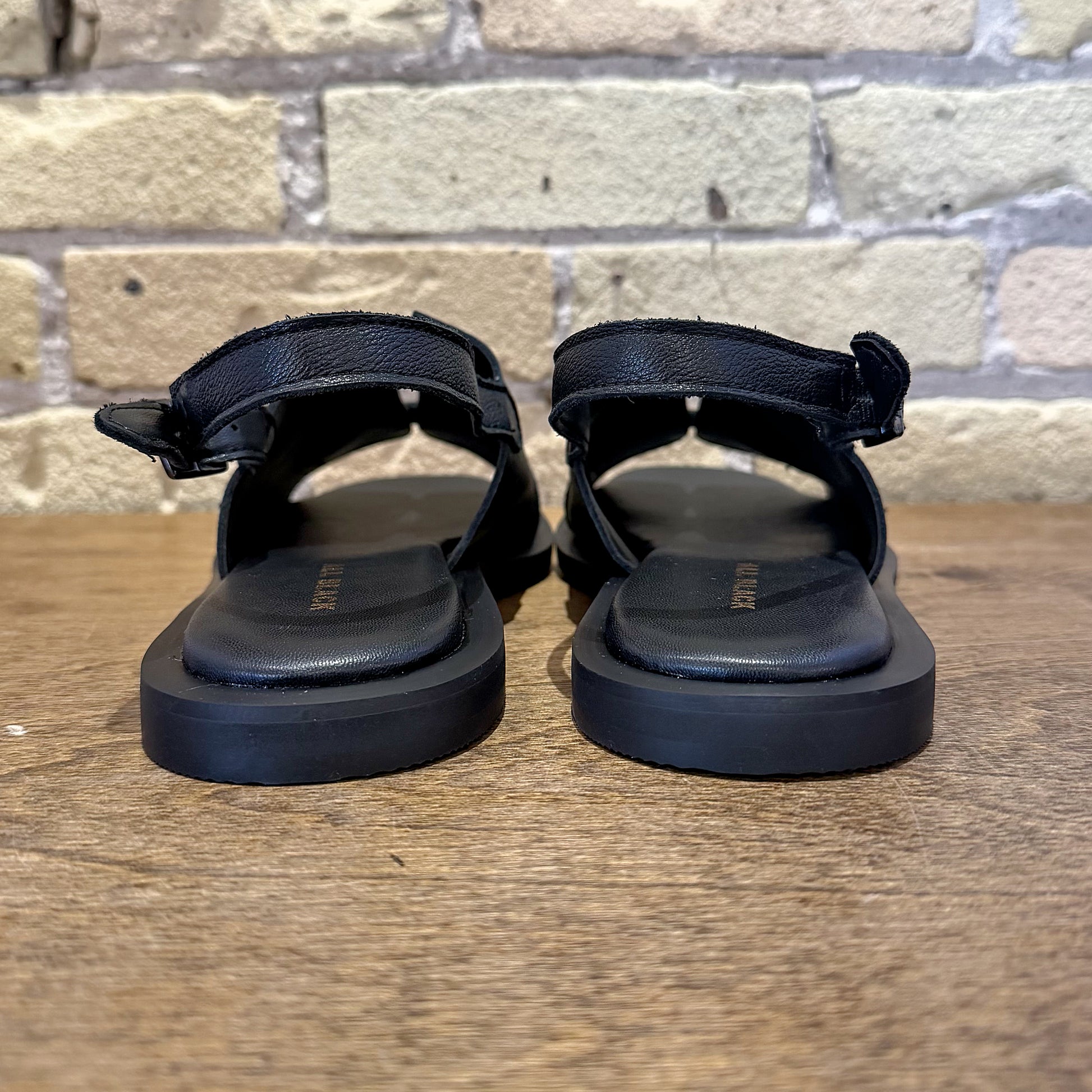 ALL BLACK Low Belt Sandal - shoostore