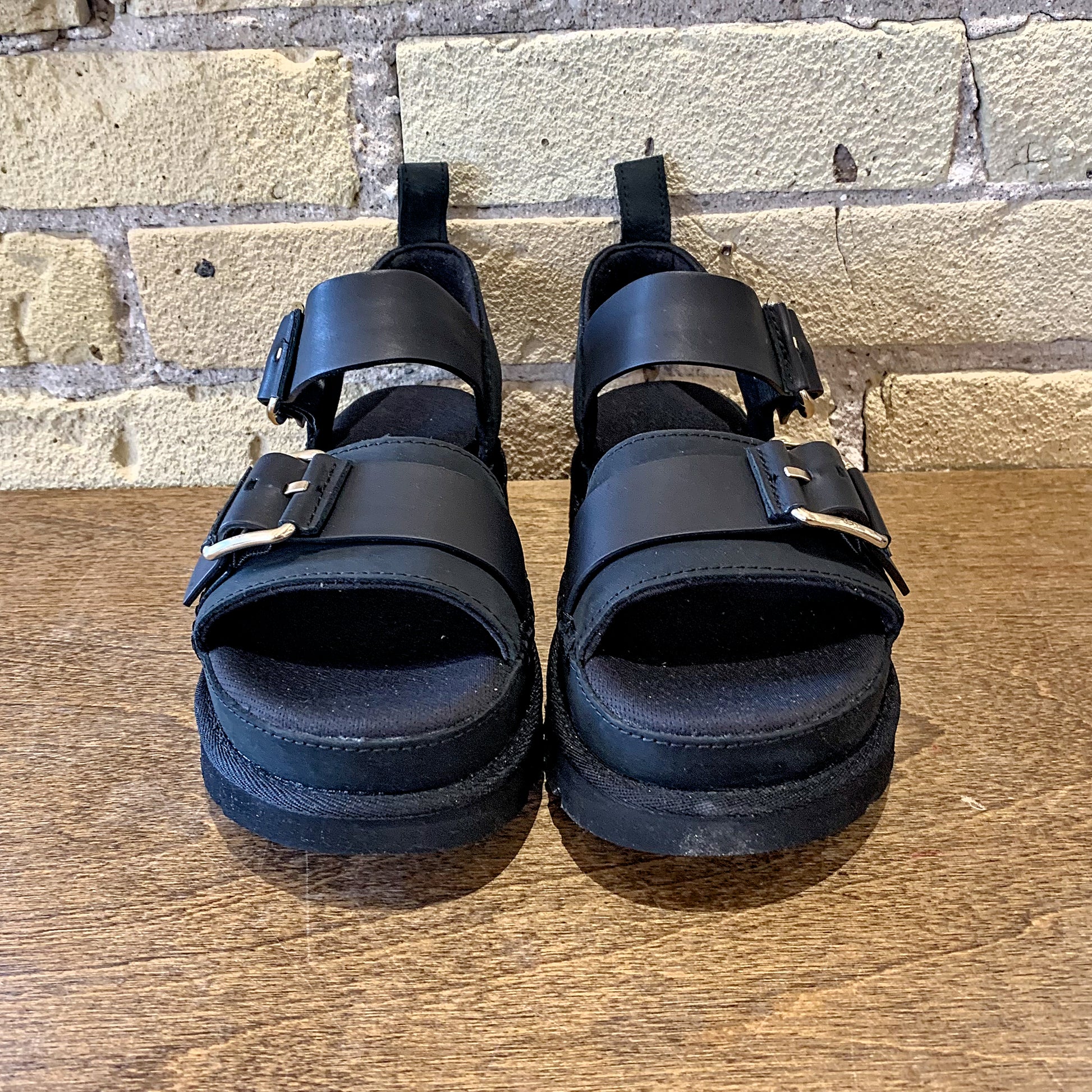 UGG Goldenstar Villa - shoostore