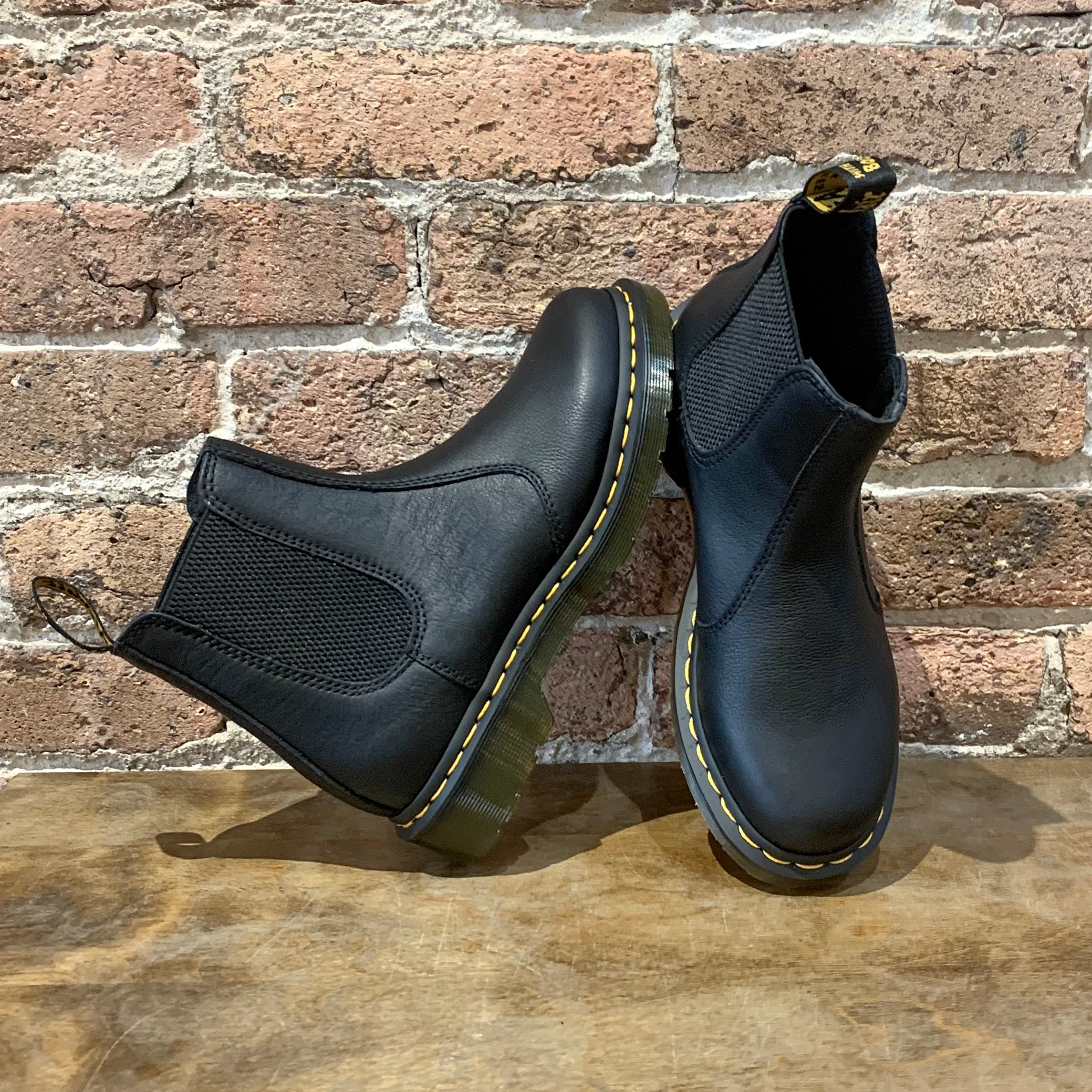 2976 Black Virginia Chelsea Boot